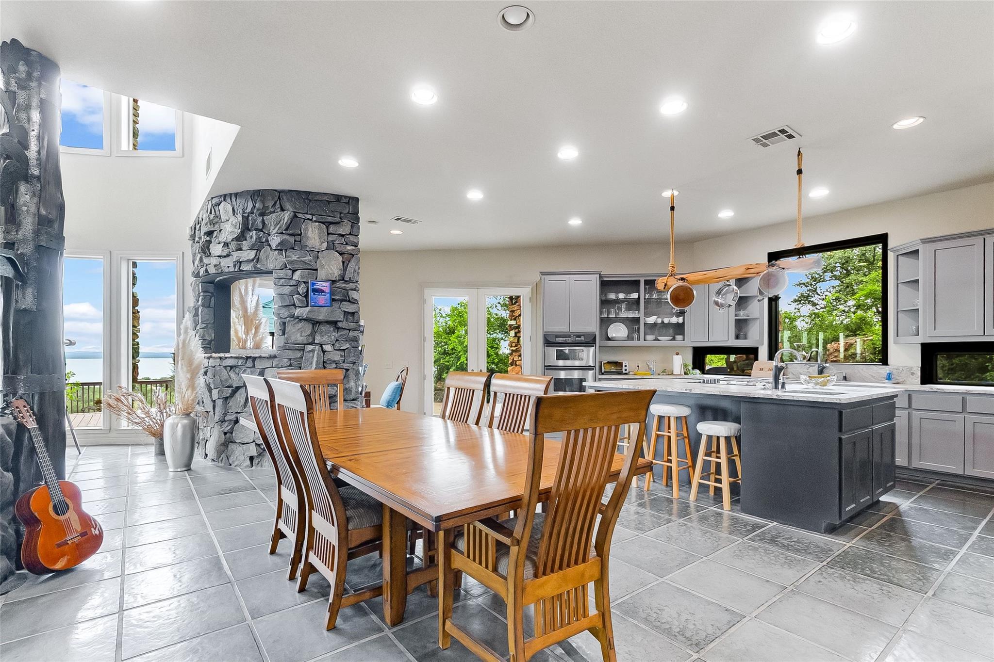 311 Granite Cir, Burnet, TX 78611