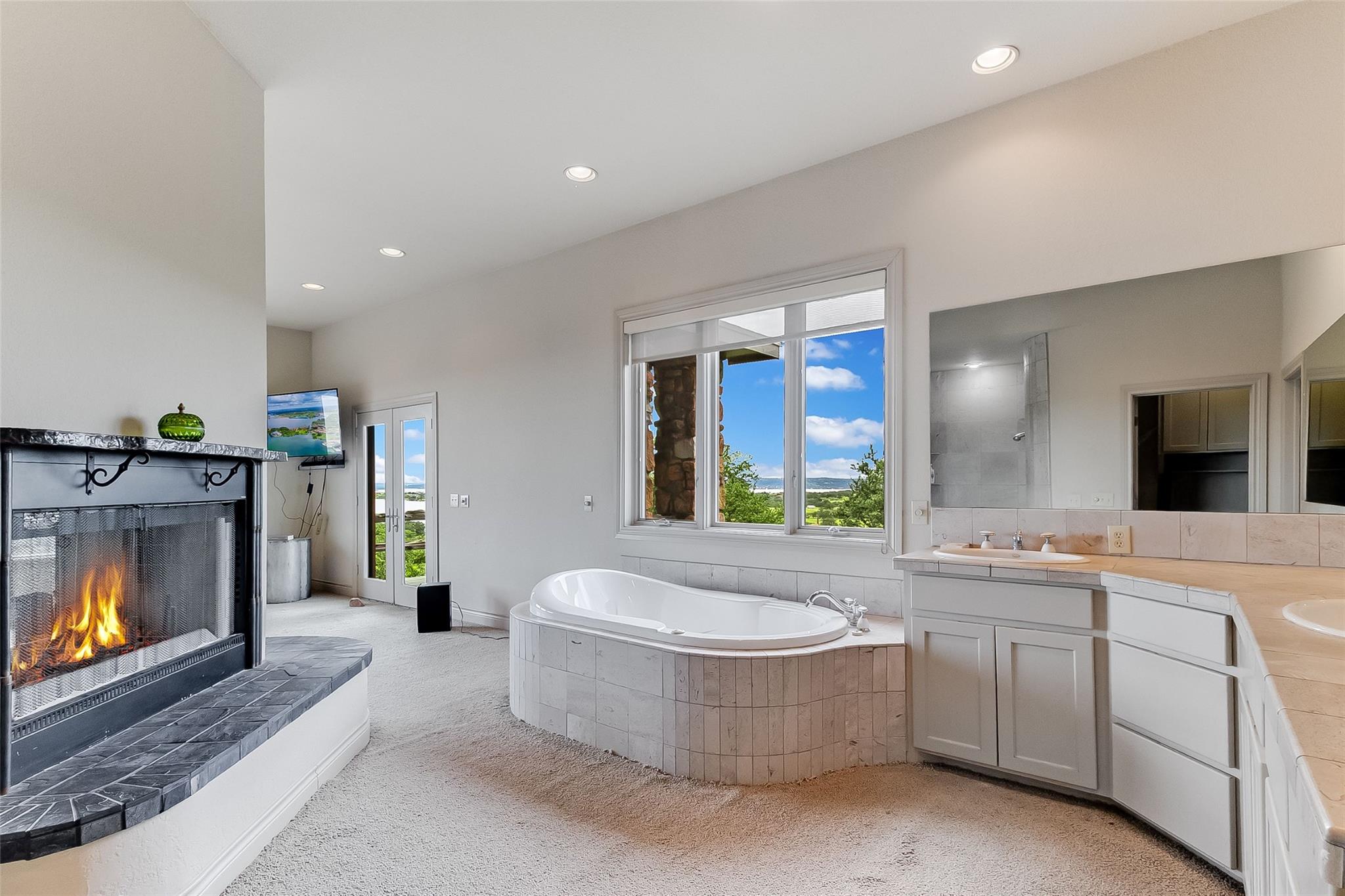 311 Granite Cir, Burnet, TX 78611