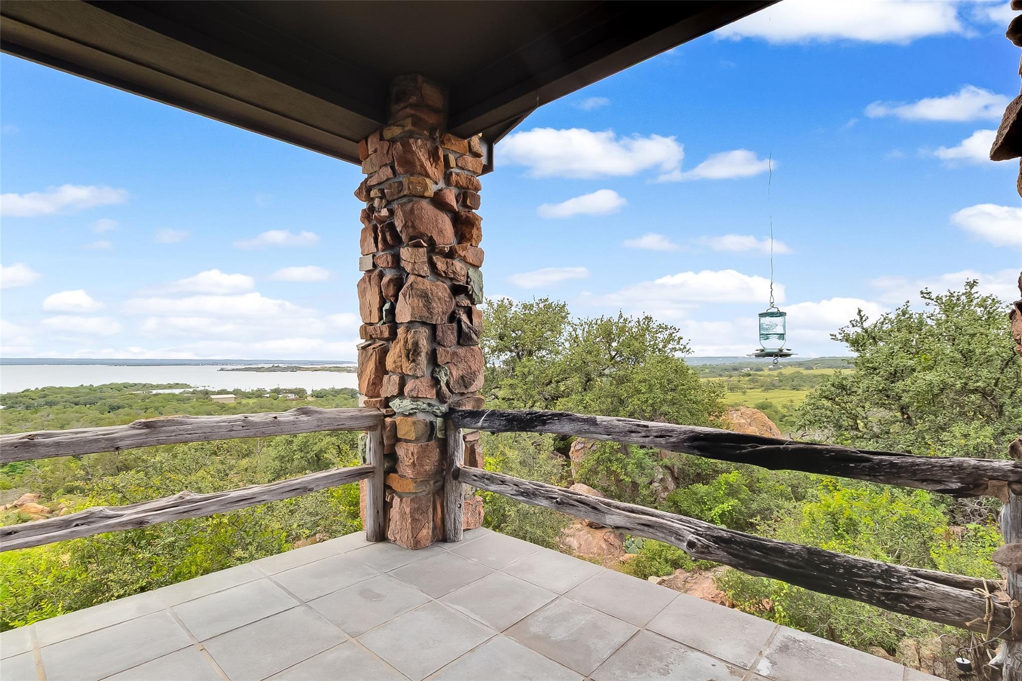 311 Granite Cir, Burnet, TX 78611