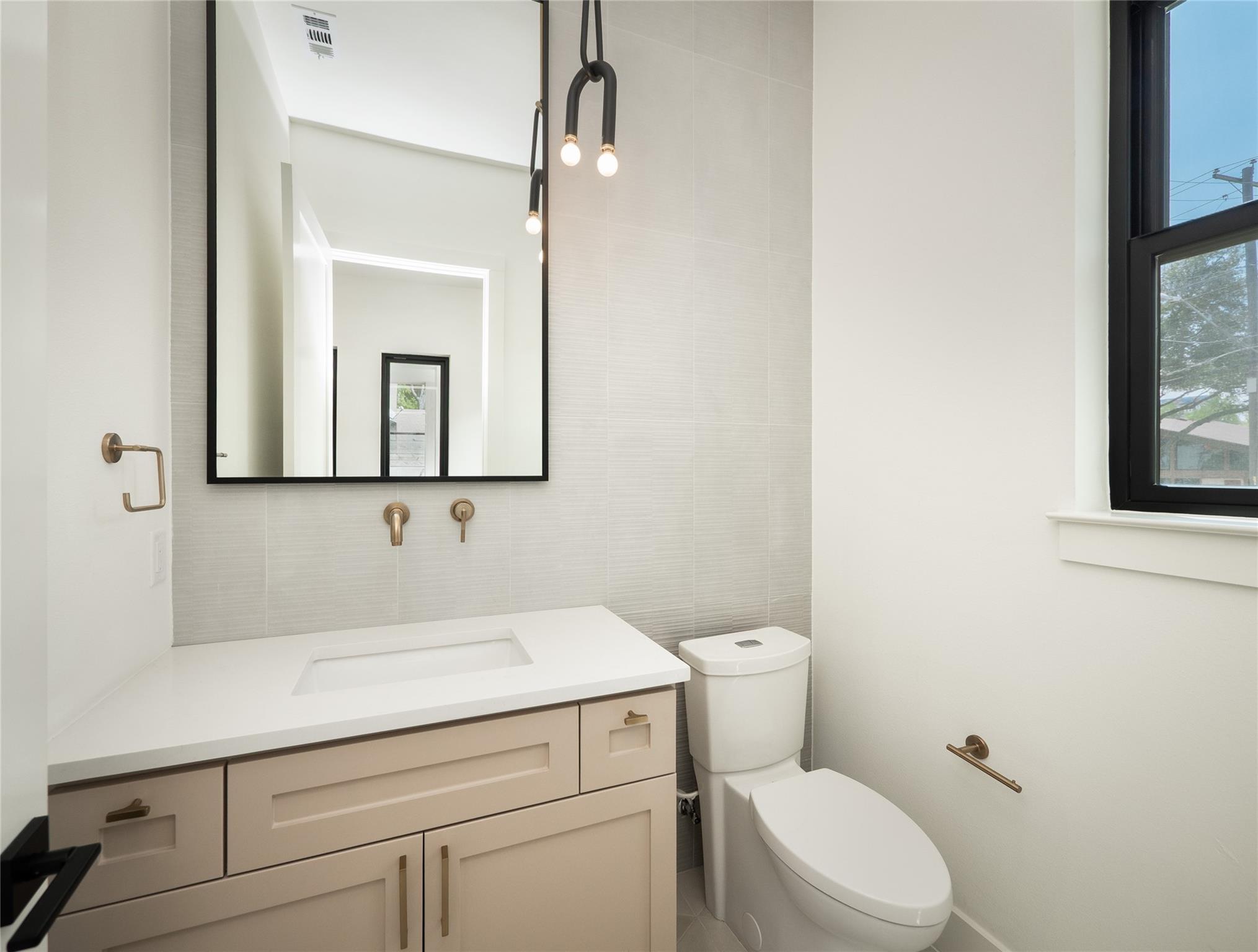 814 Stark St, Austin, TX 78756