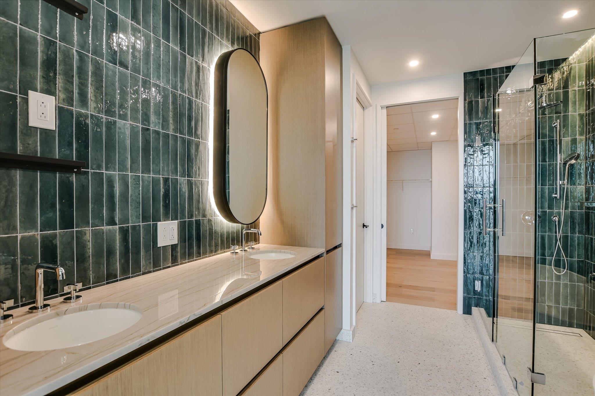 610 Davis St # 4704, Austin, TX 78701