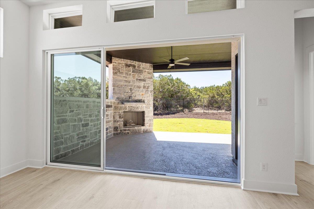 19113 Hopper Ln, Austin, TX 78738