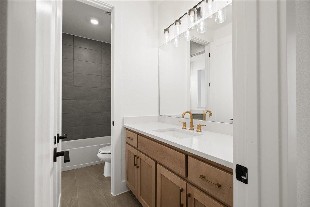 19113 Hopper Ln, Austin, TX 78738