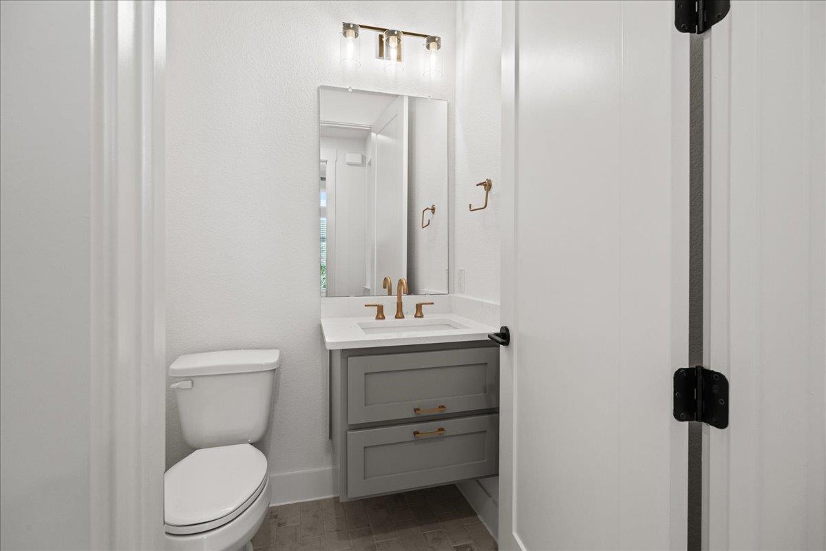 19113 Hopper Ln, Austin, TX 78738