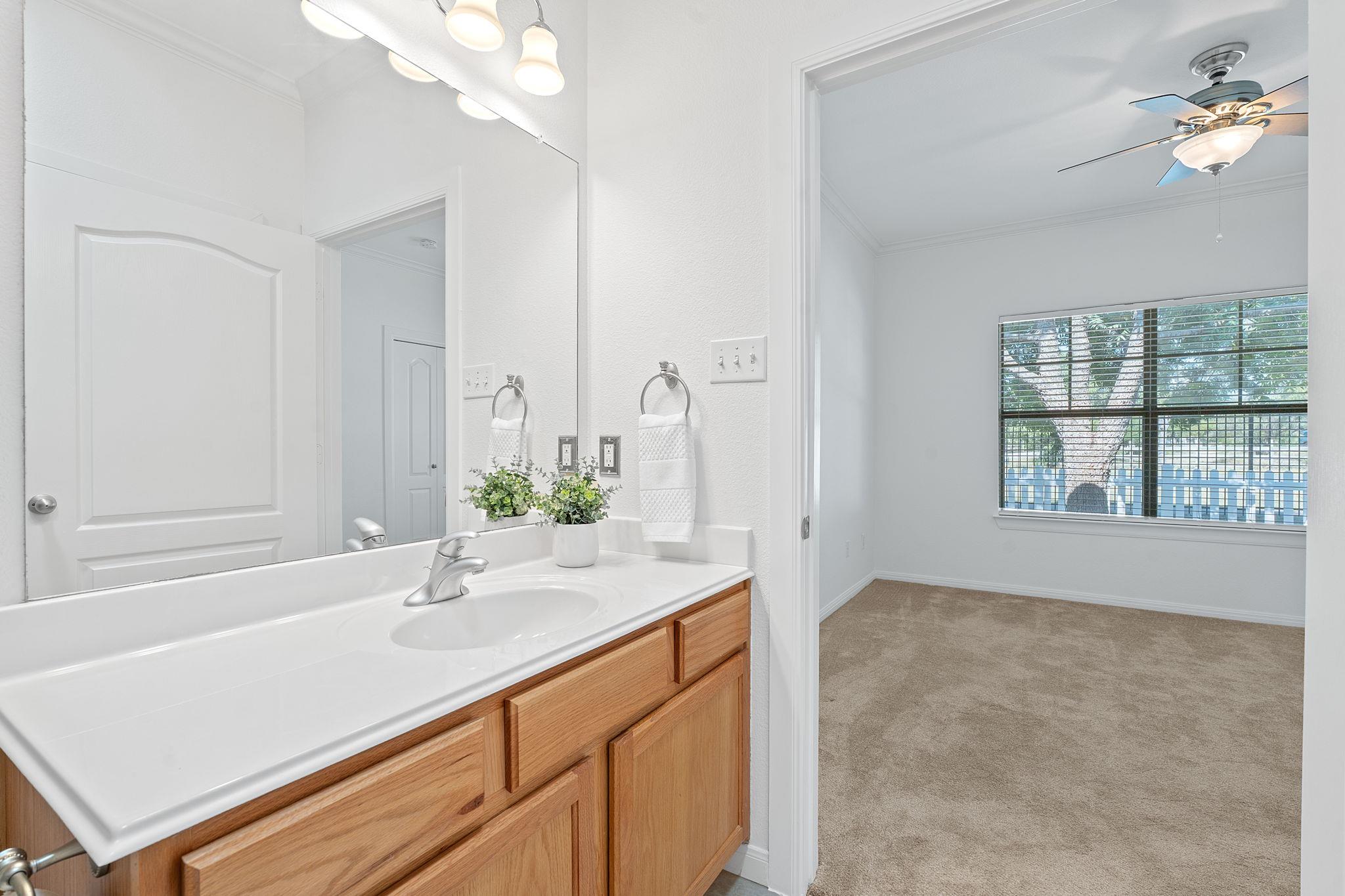 6801 Beckett Rd # 119R, Austin, TX 78749