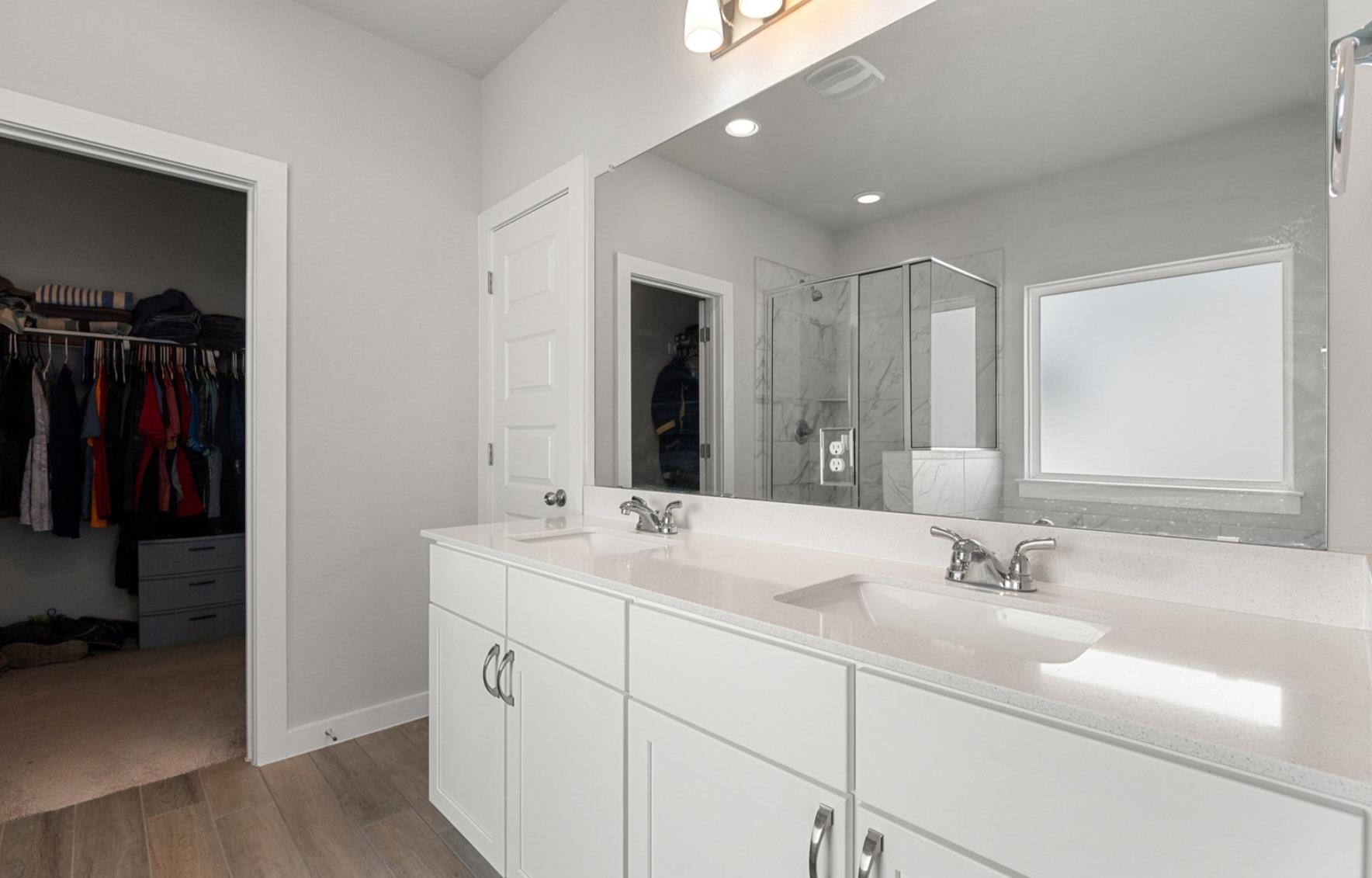 137 Roost Rd, Elgin, TX 78621