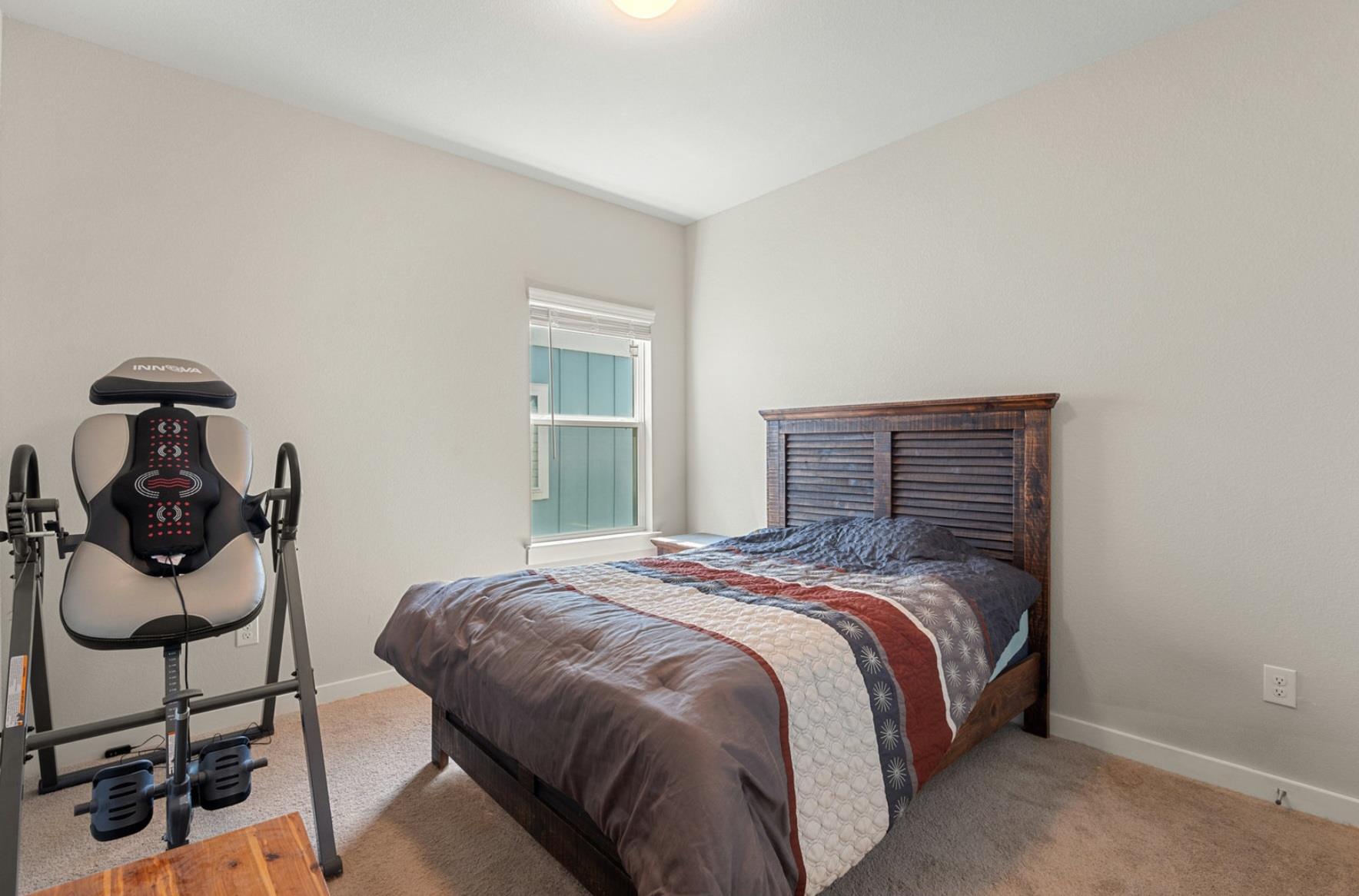 137 Roost Rd, Elgin, TX 78621