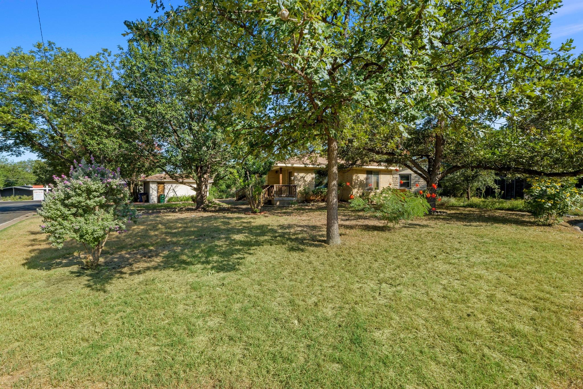 1310 Harriet Ct, Austin, TX 78756