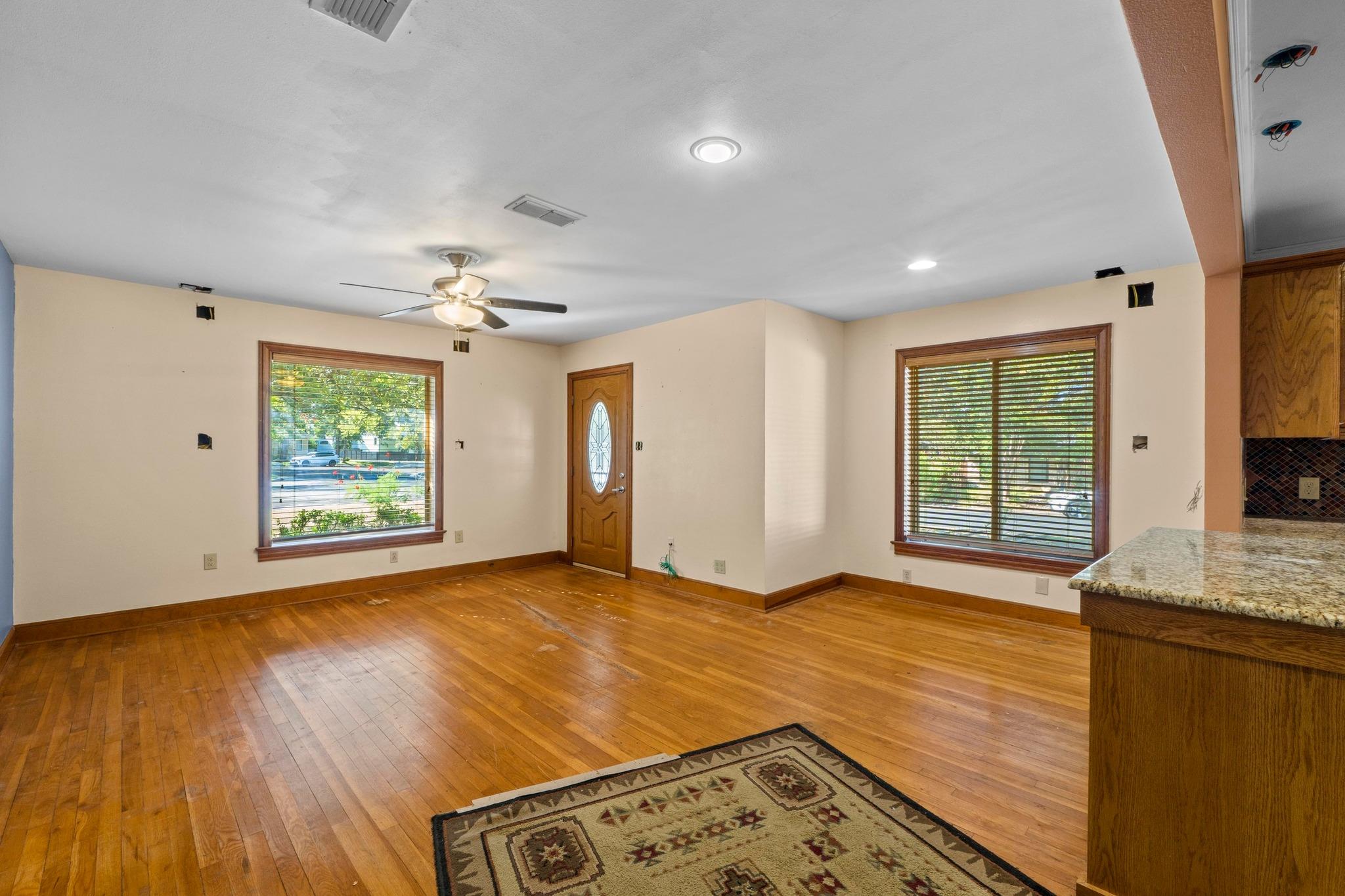 1310 Harriet Ct, Austin, TX 78756