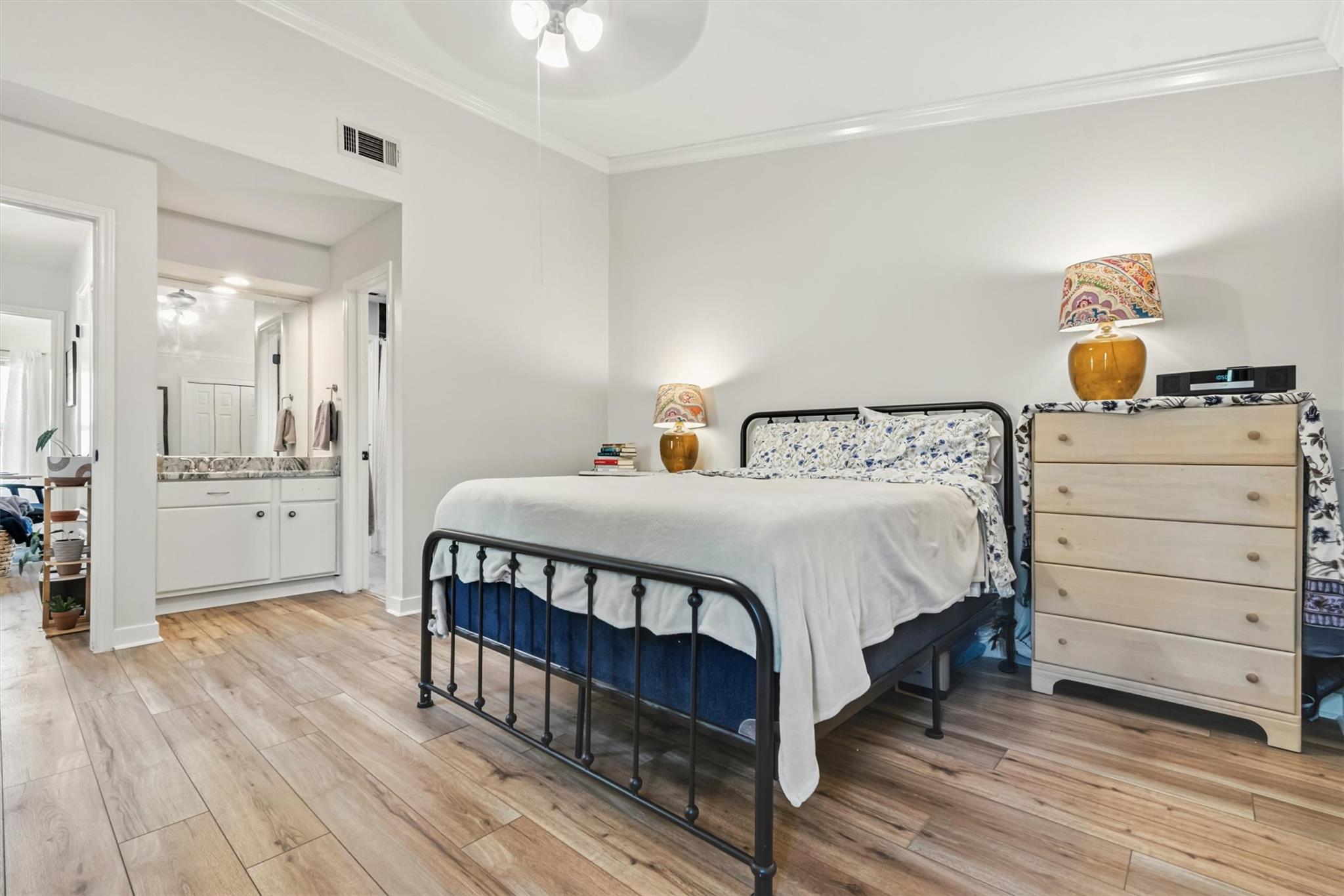 512 Eberhart Ln # 603, Austin, TX 78745