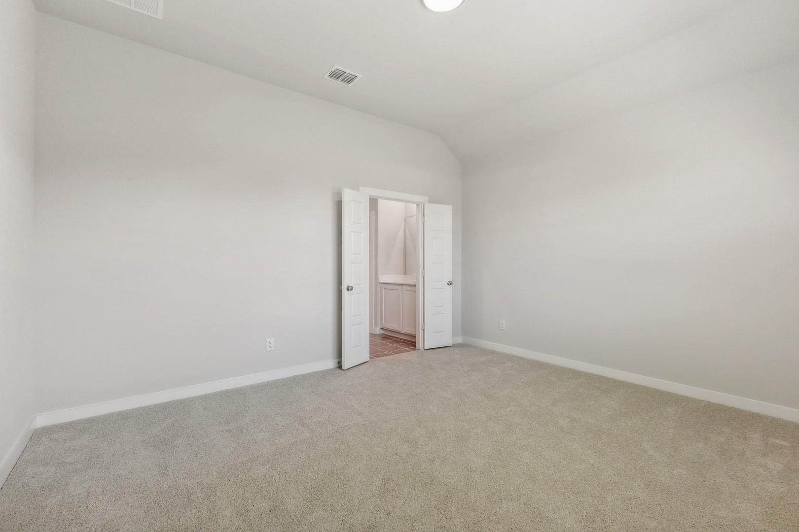 153 Tolo Dr, Elgin, TX 78621