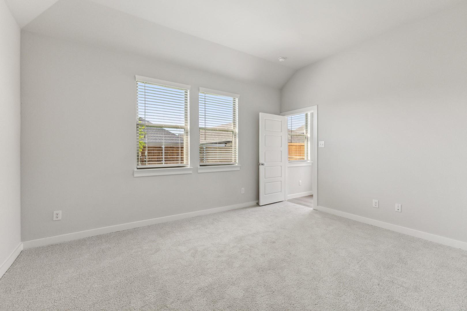 153 Tolo Dr, Elgin, TX 78621