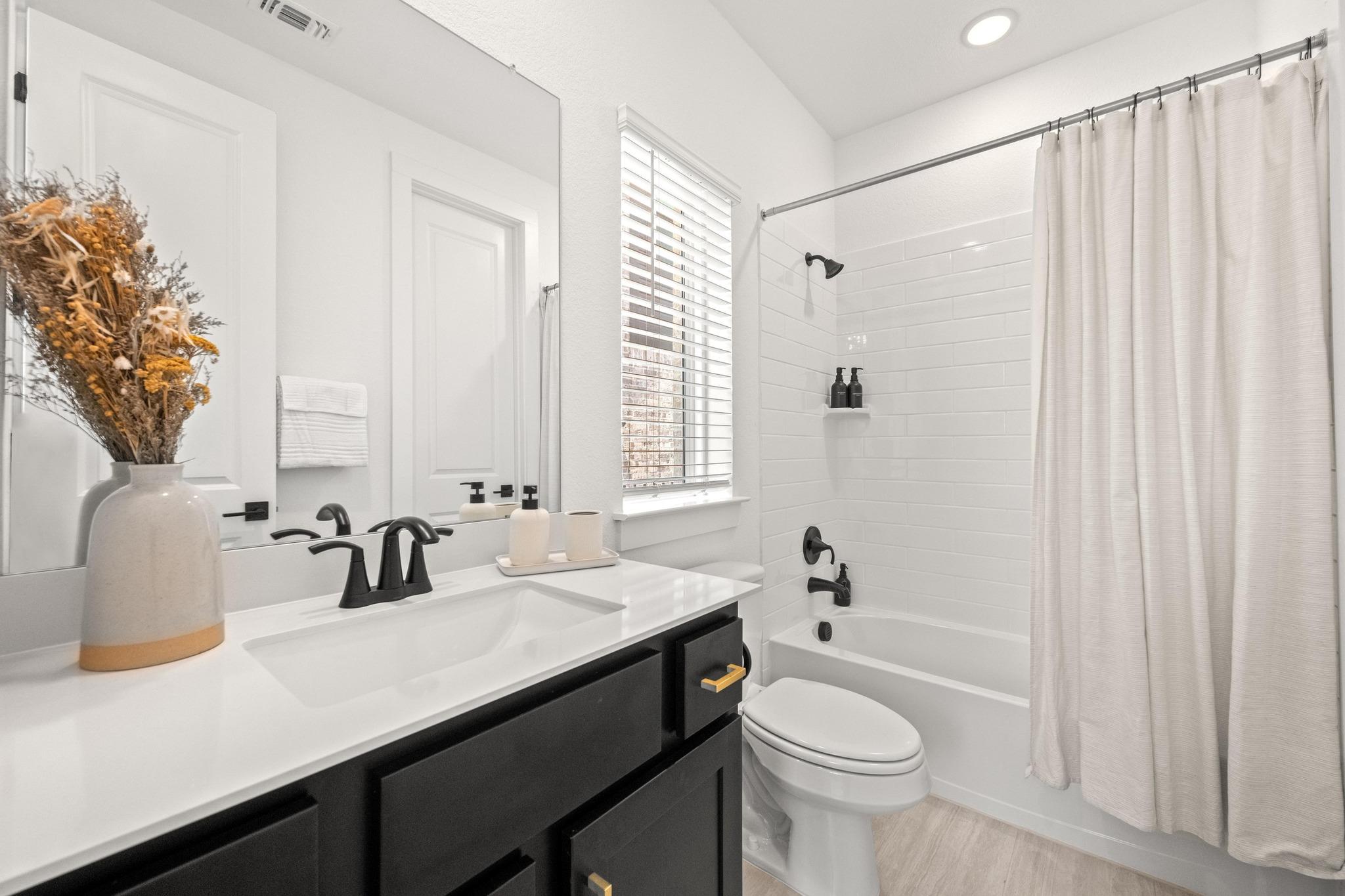 619 Kimble Creek Loop, Kyle, TX 78640