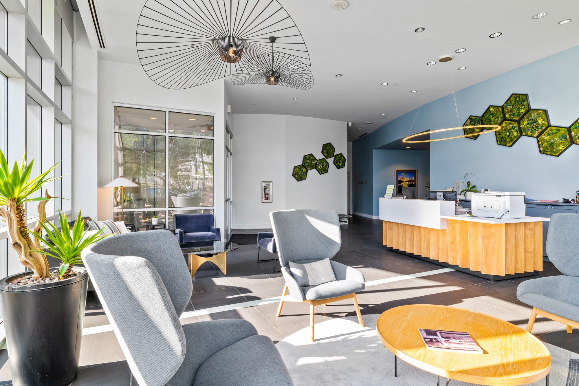 603 Davis St # 907, Austin, TX 78701