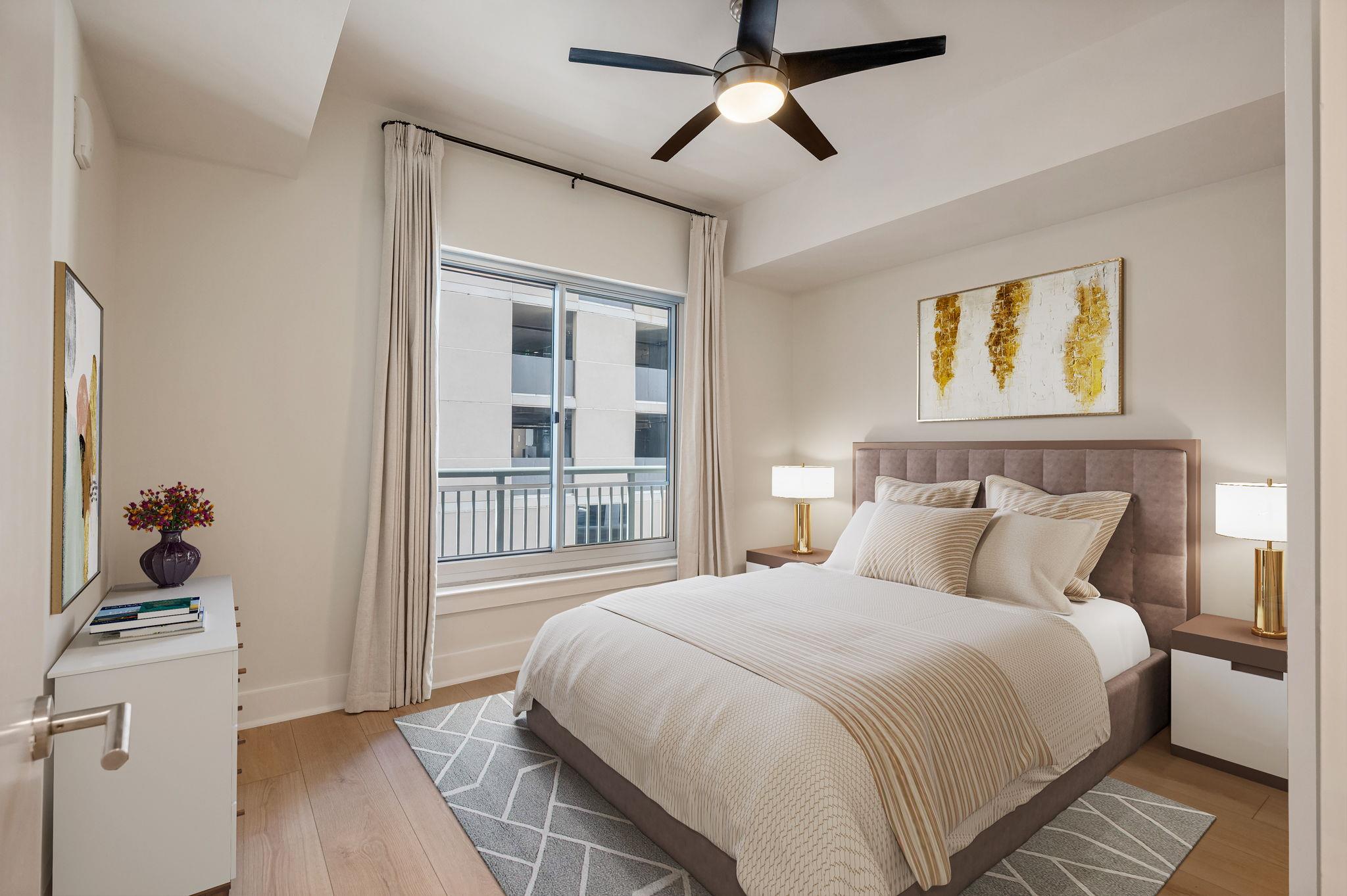 603 Davis St # 907, Austin, TX 78701