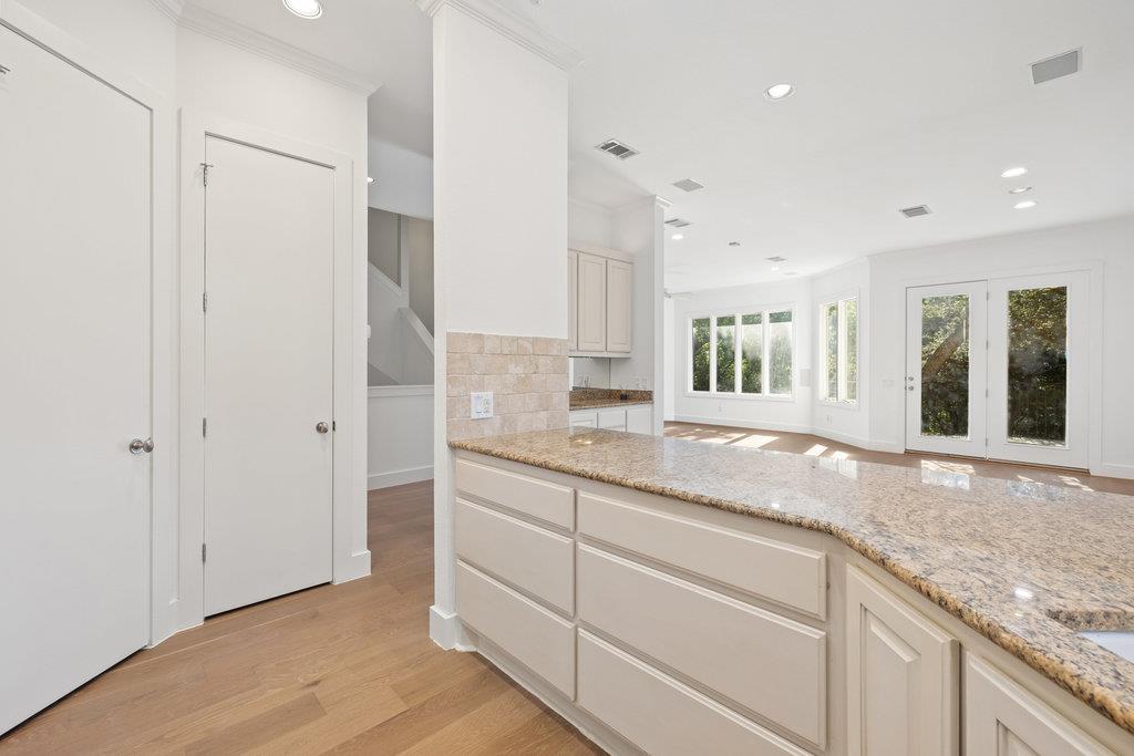 7 Treemont Dr, Austin, TX 78746