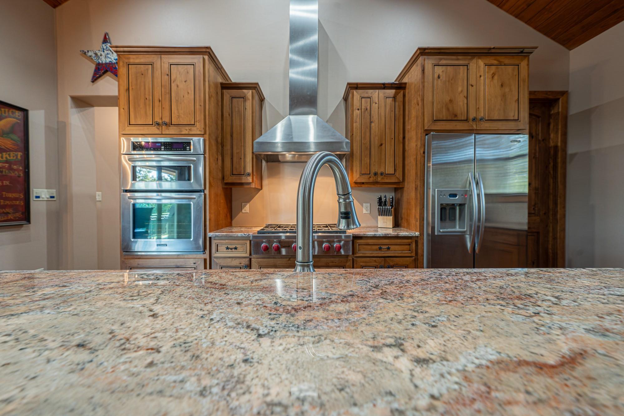 409 Venture Blvd S, Point Venture, TX 78645