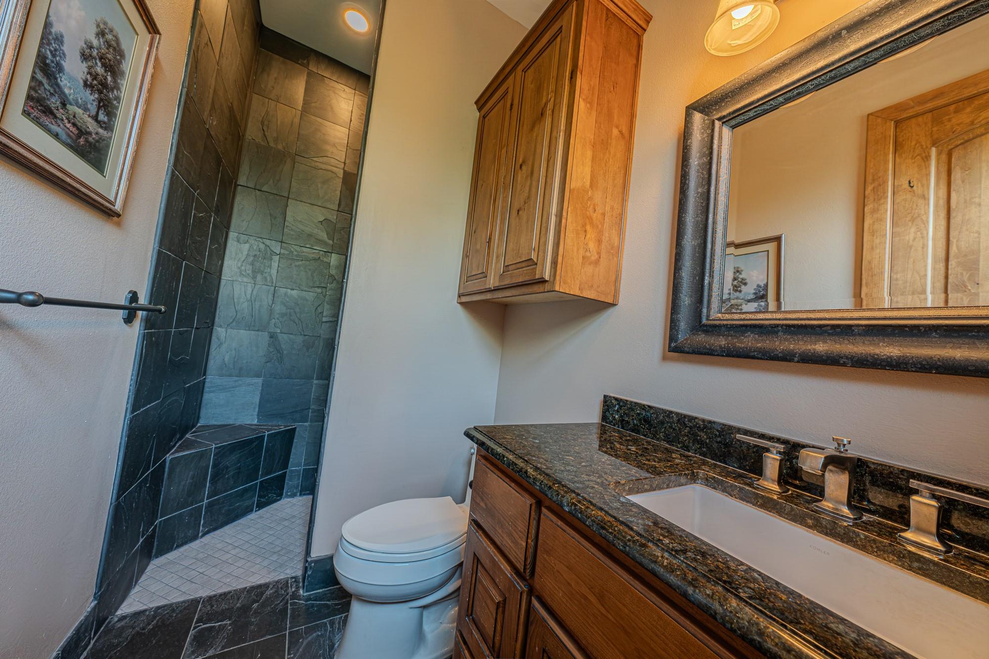 409 Venture Blvd S, Point Venture, TX 78645