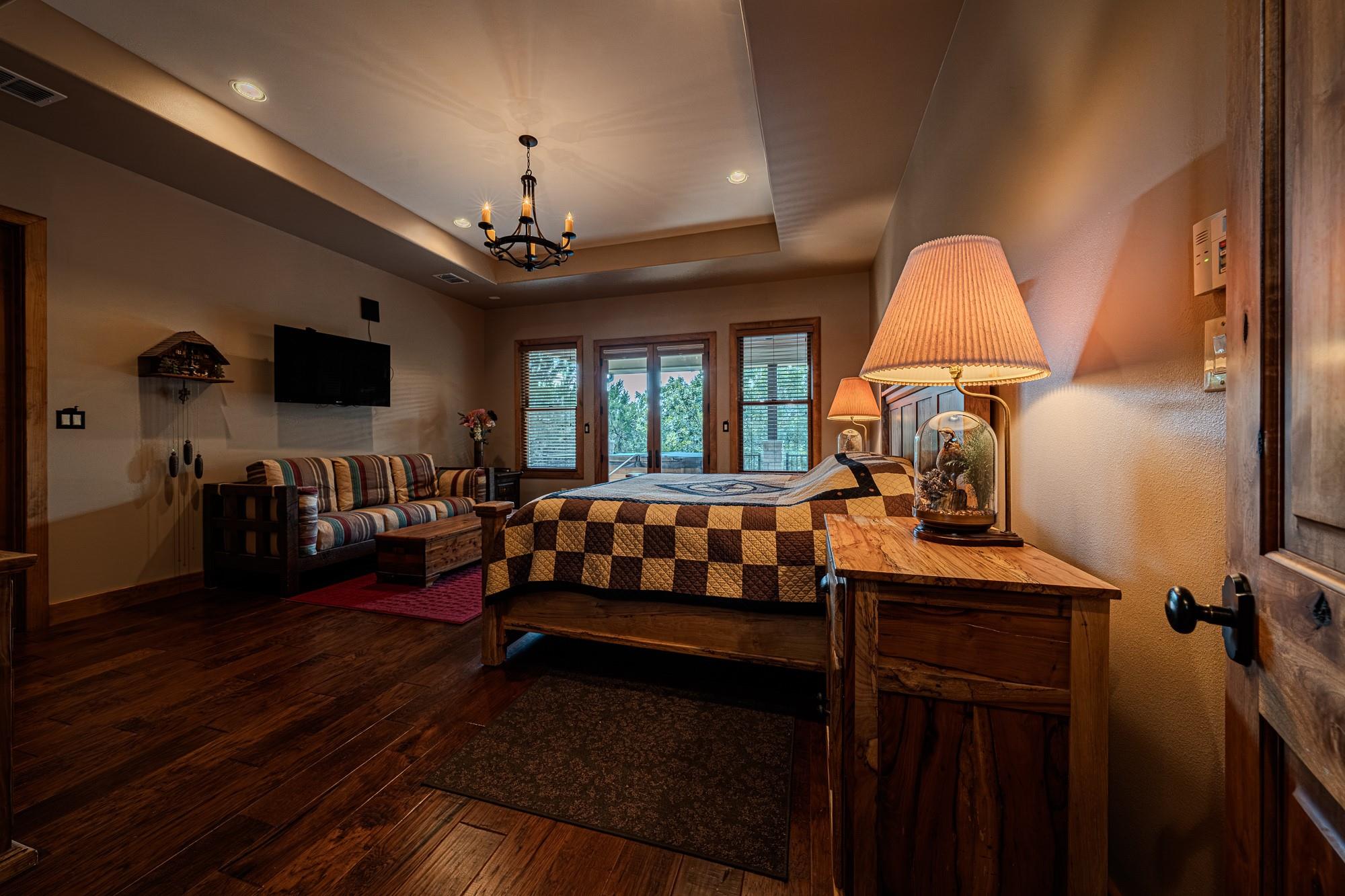 409 Venture Blvd S, Point Venture, TX 78645