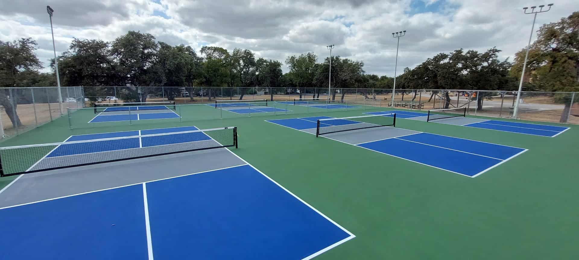 409 Venture Blvd S, Point Venture, TX 78645