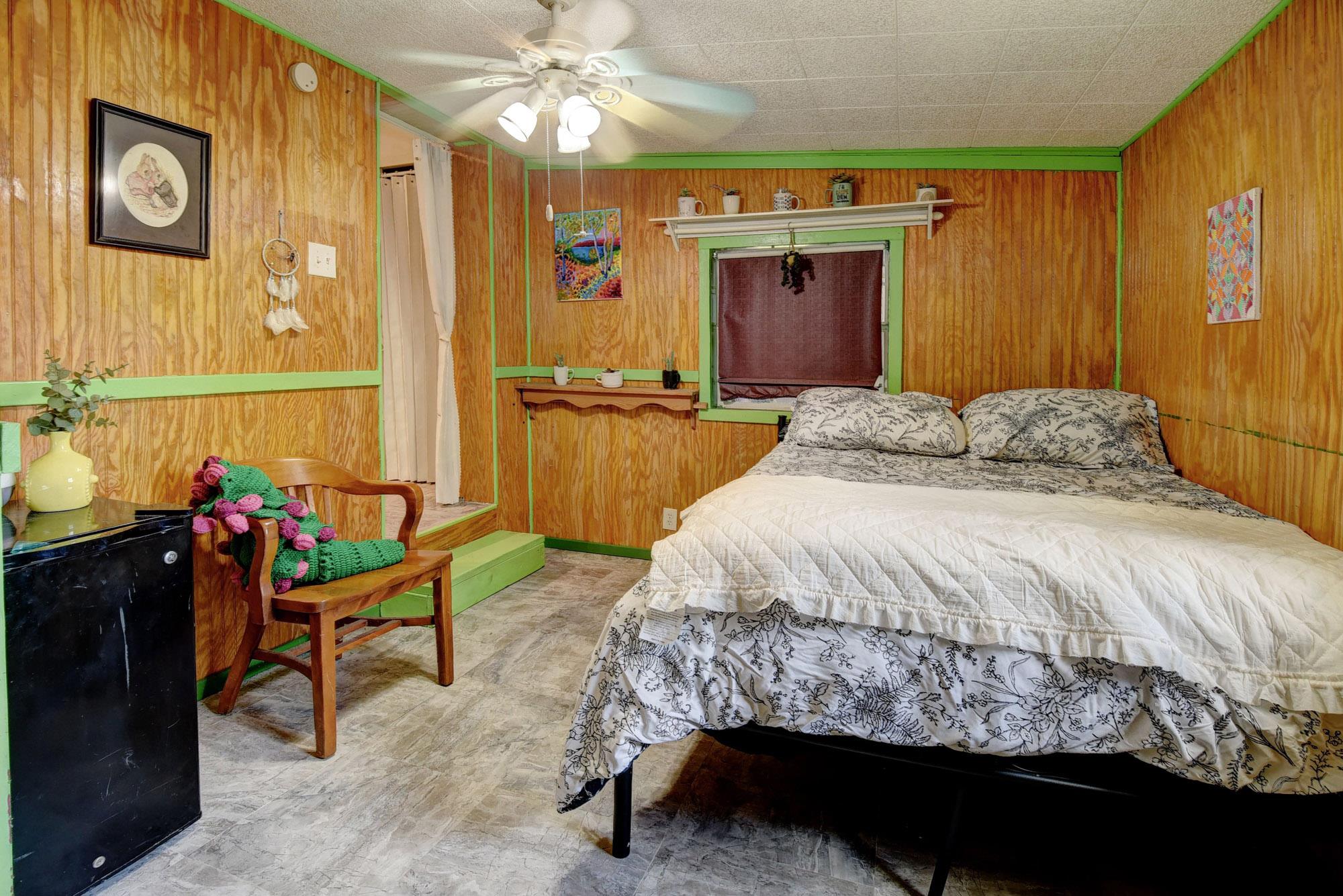 1114 Spotted Horse Trl, Dale, TX 78616