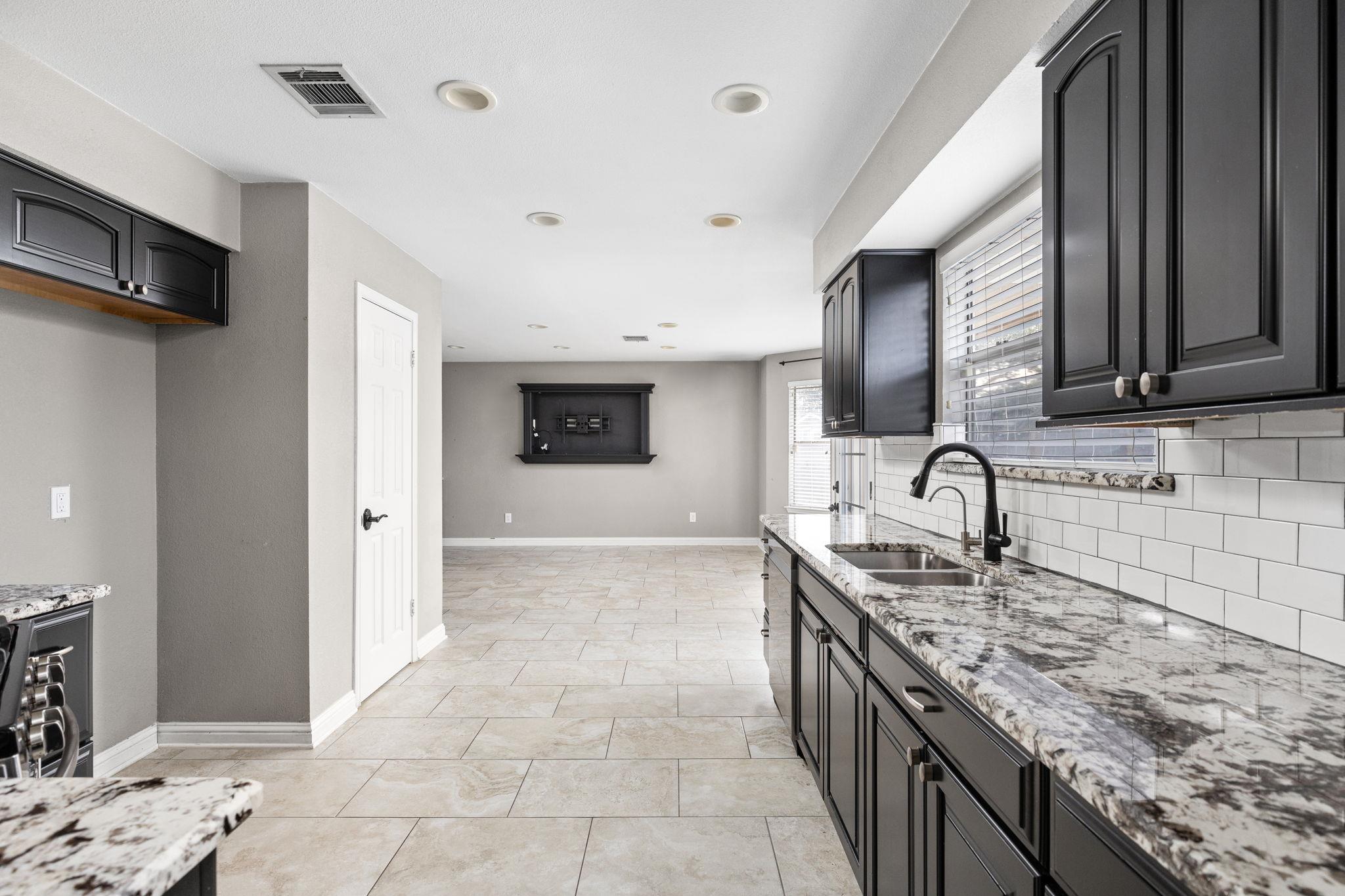 2608 Buckeye Trl, Cedar Park, TX 78613