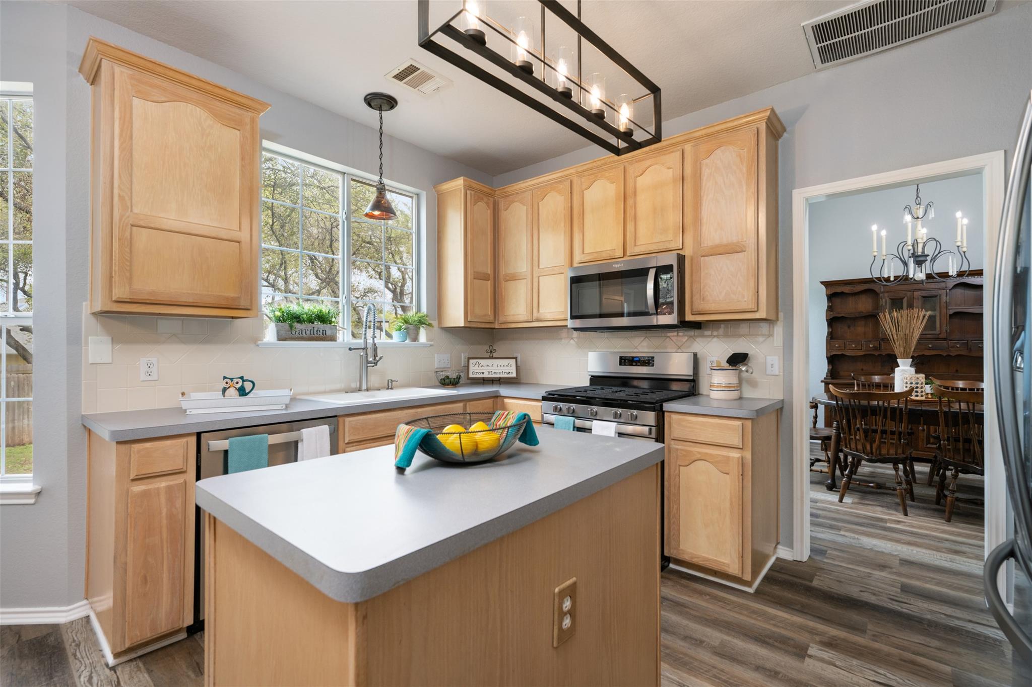 1107 Sugarberry Dr, Cedar Park, TX 78613