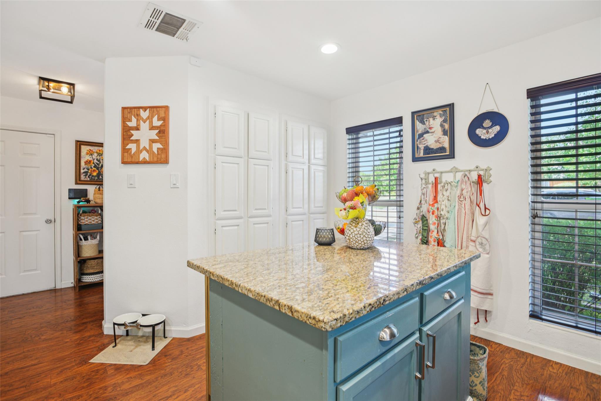 705 Canyon Bend Rd, Pflugerville, TX 78660