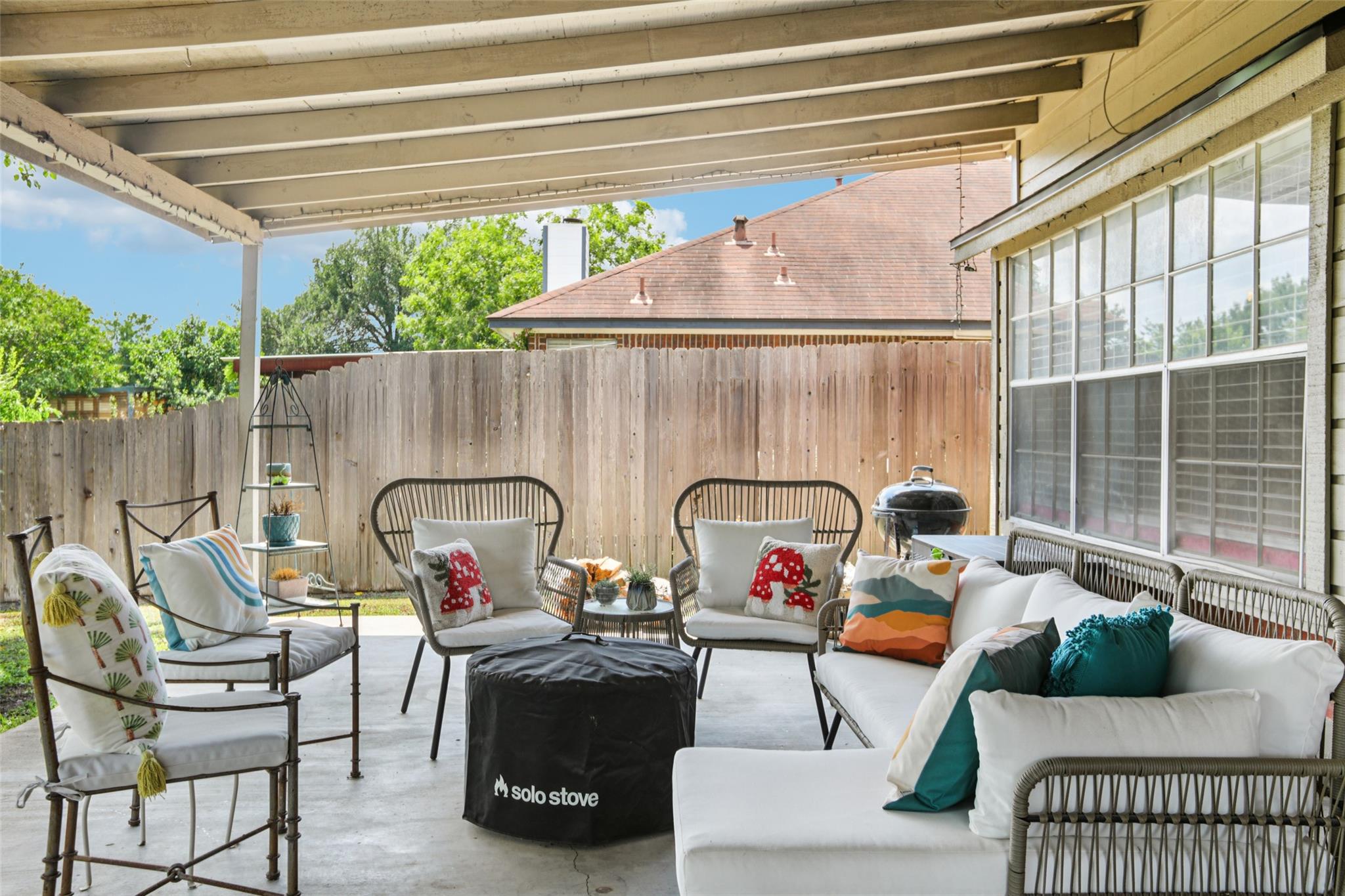 705 Canyon Bend Rd, Pflugerville, TX 78660