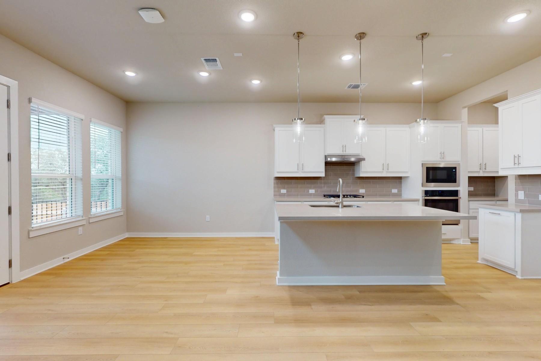 3924 Fulton Dr, Leander, TX 78641