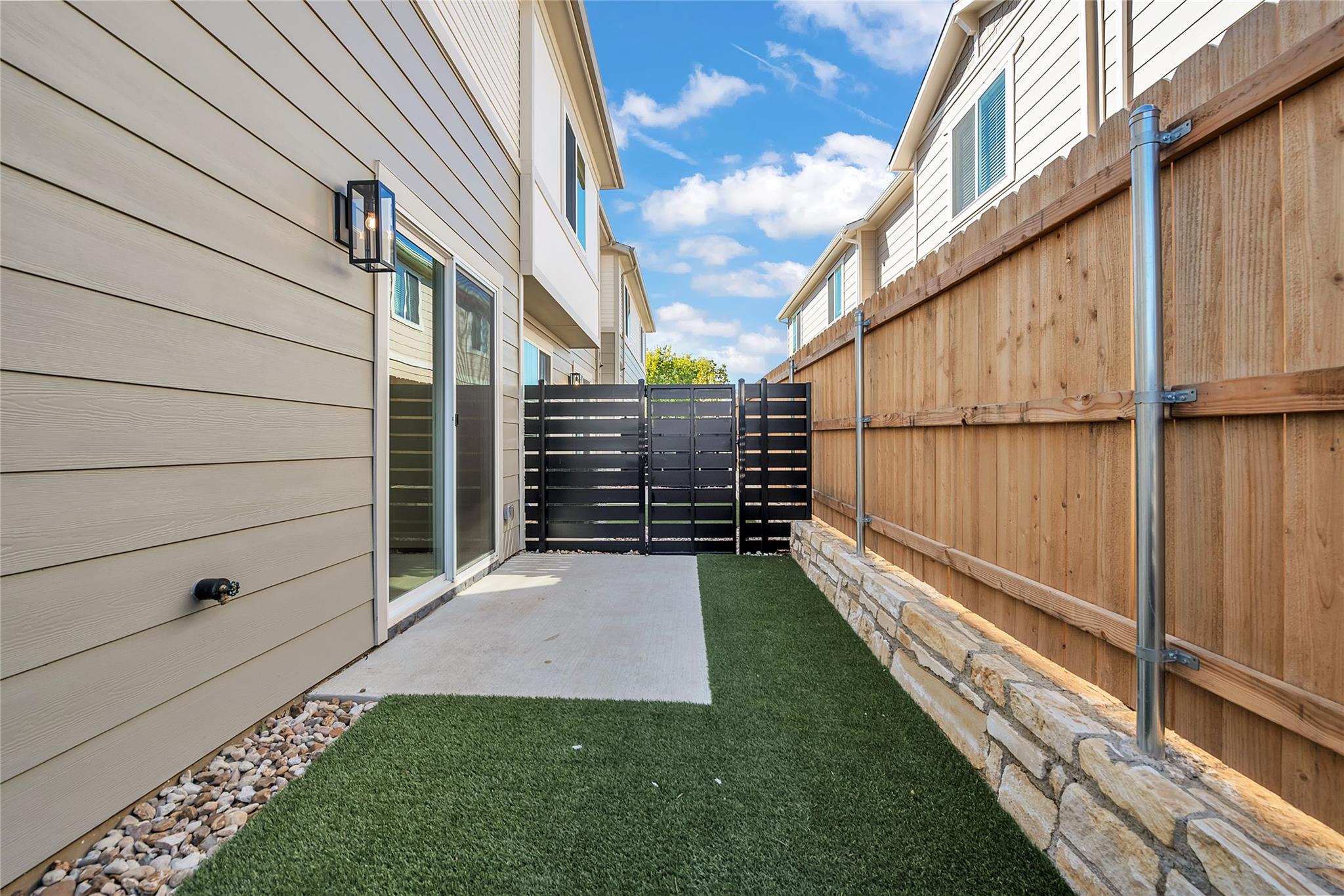 7600 Strong Bow Ct, Austin, TX 78744