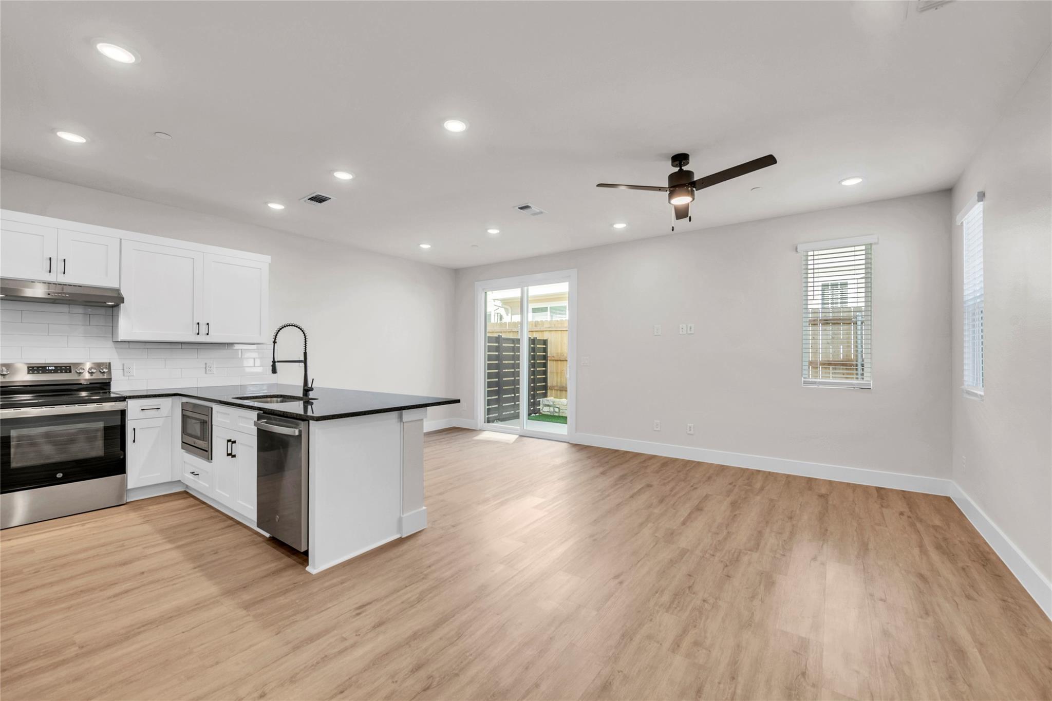 7600 Strong Bow Ct, Austin, TX 78744