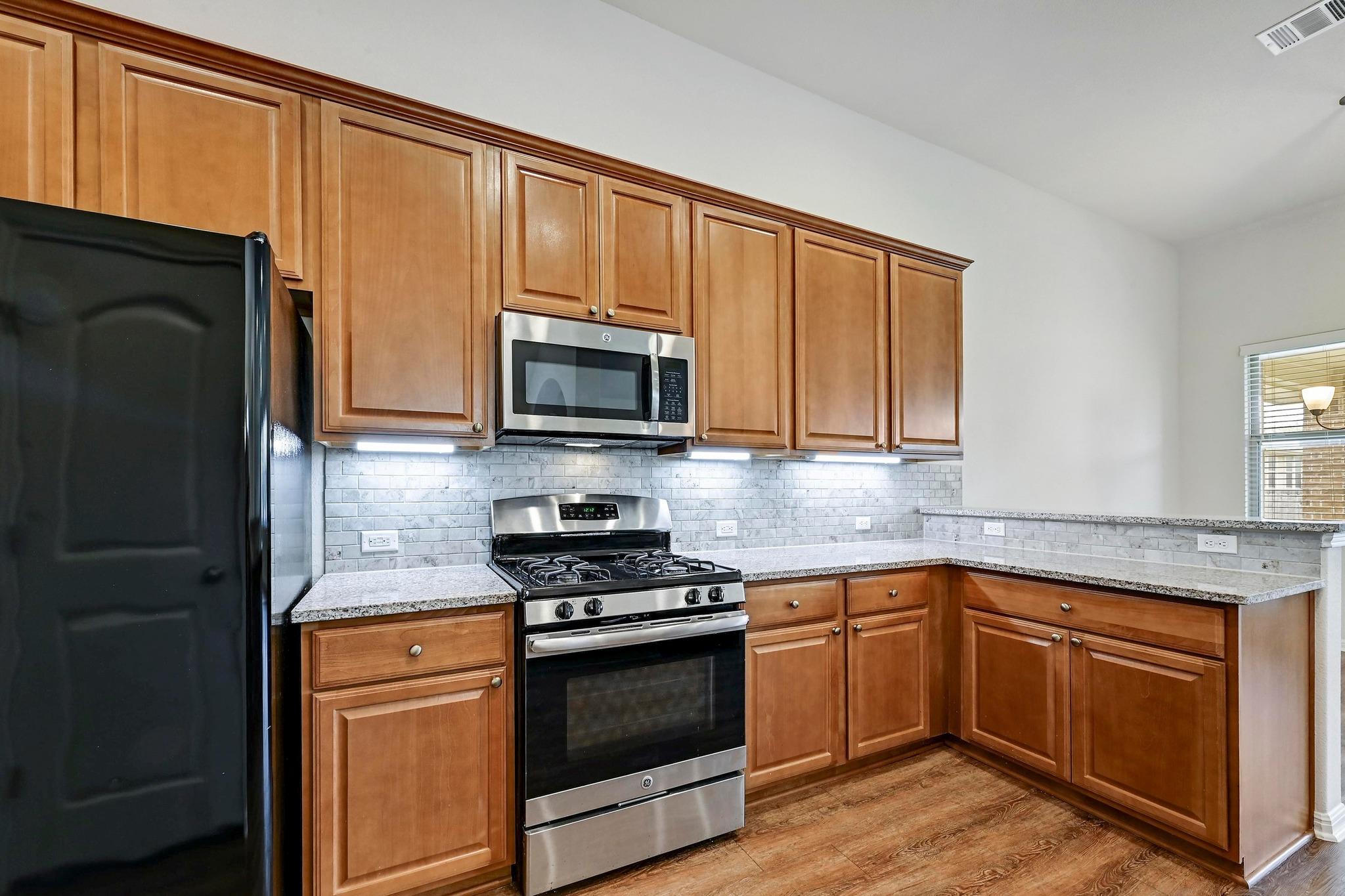 2344 Broken Wagon Dr, Leander, TX 78641