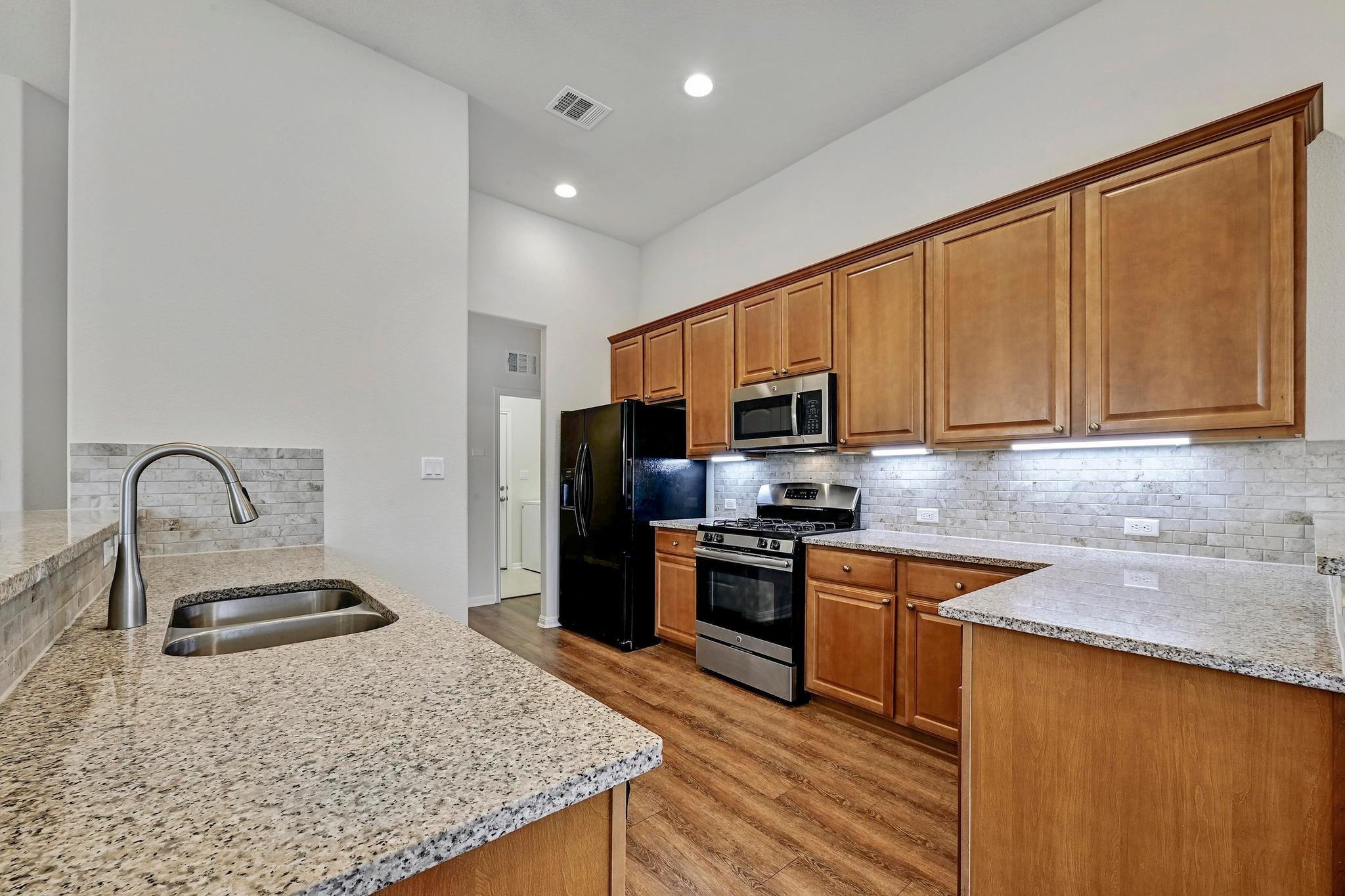 2344 Broken Wagon Dr, Leander, TX 78641