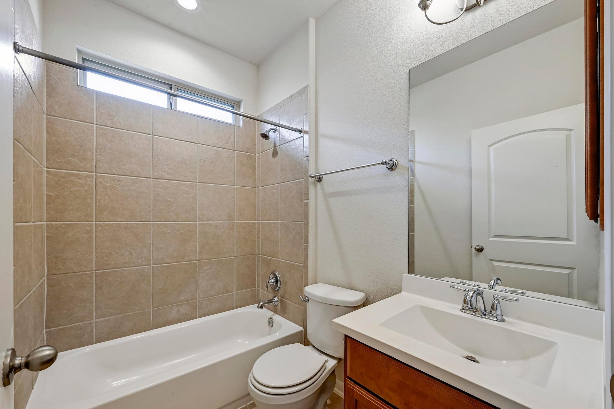 2344 Broken Wagon Dr, Leander, TX 78641