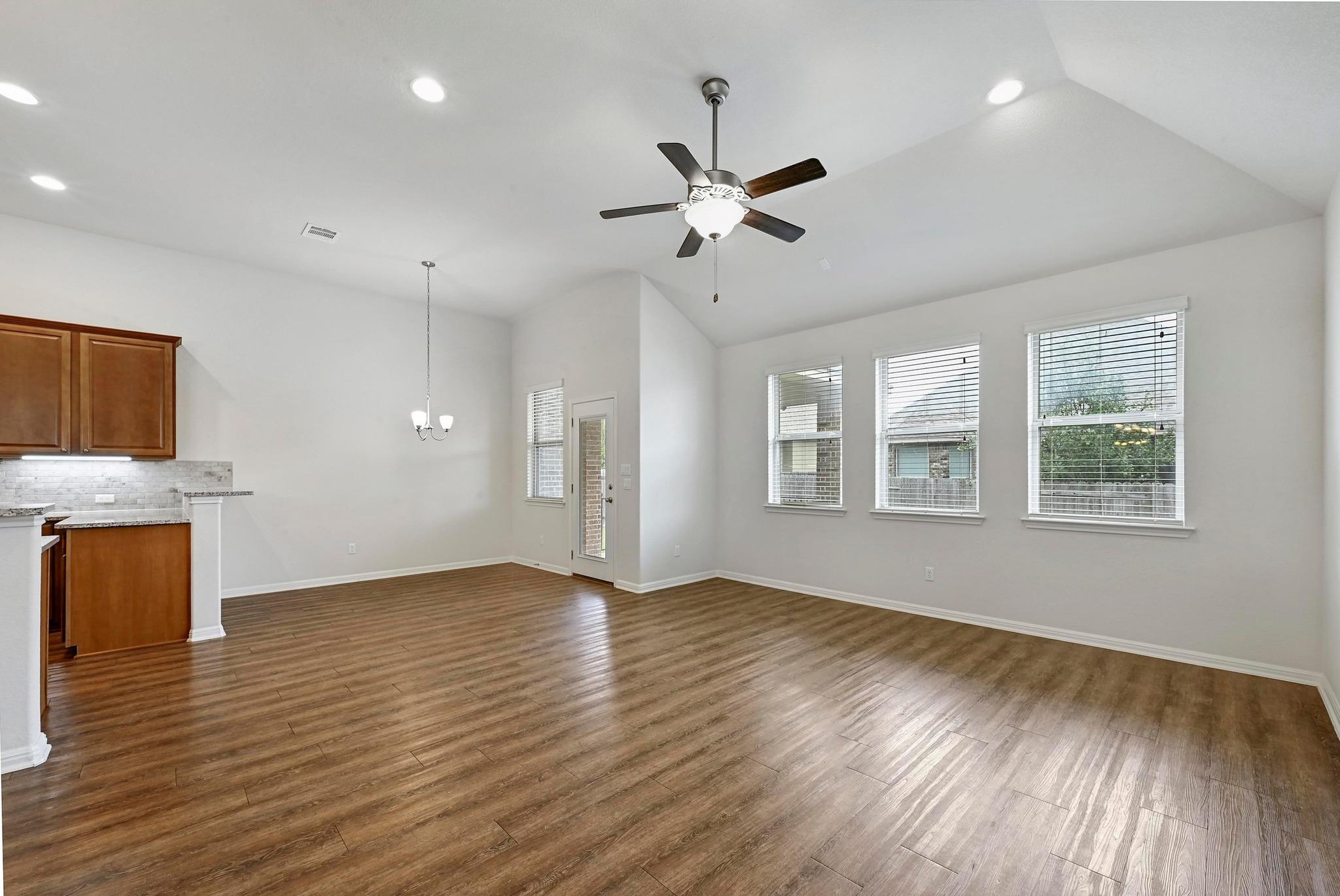 2344 Broken Wagon Dr, Leander, TX 78641