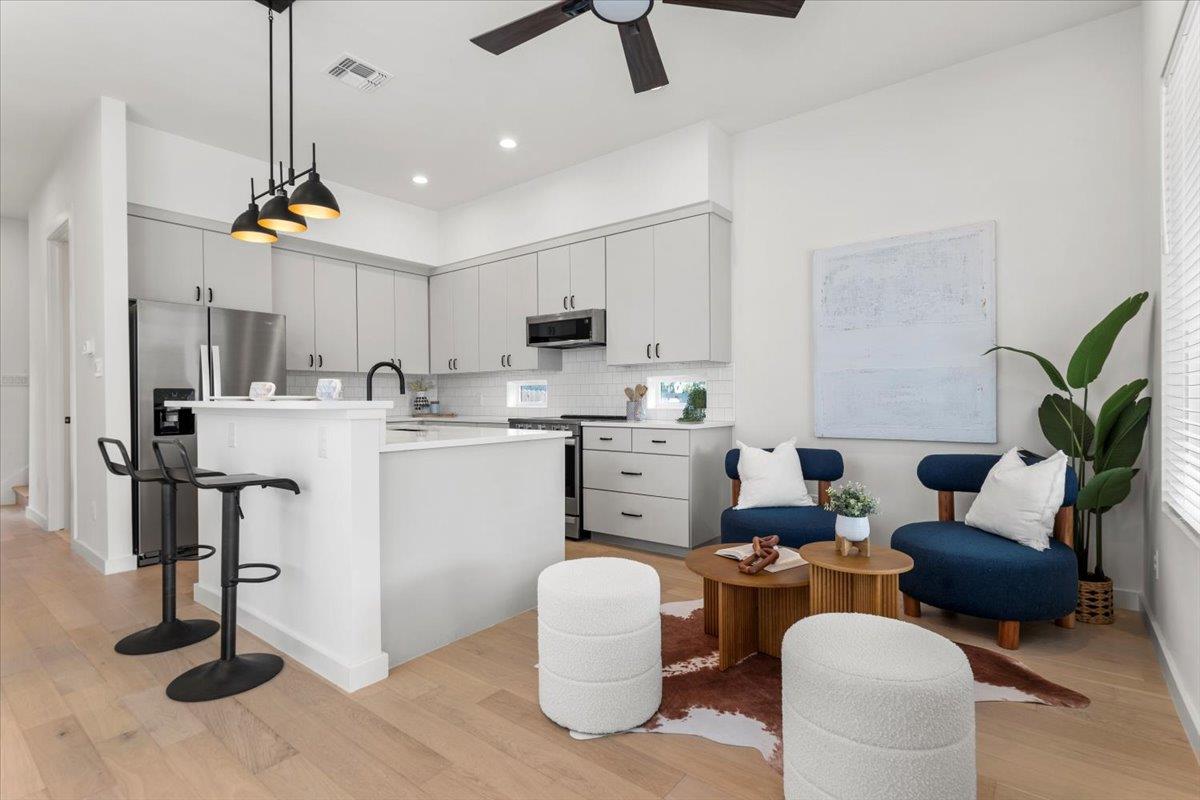 3204 Overcup Oak Dr, Austin, TX 78704