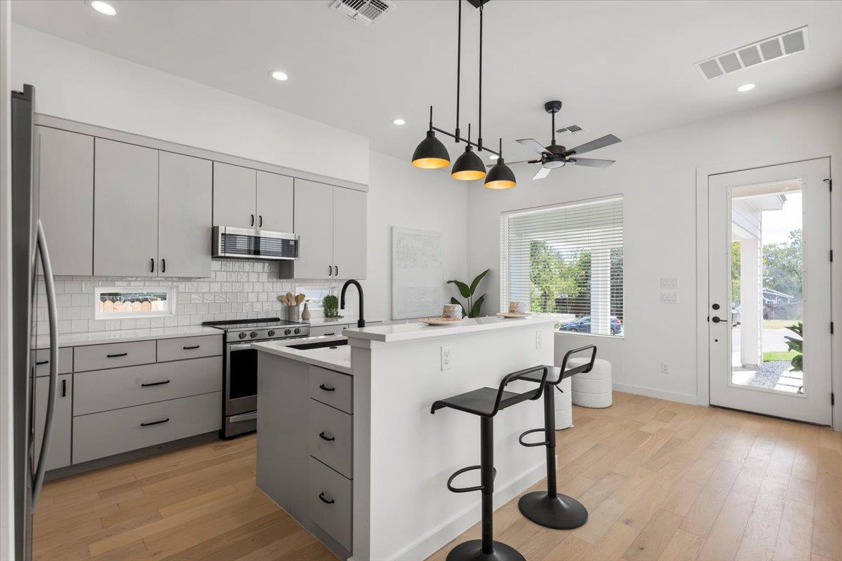 3204 Overcup Oak Dr, Austin, TX 78704