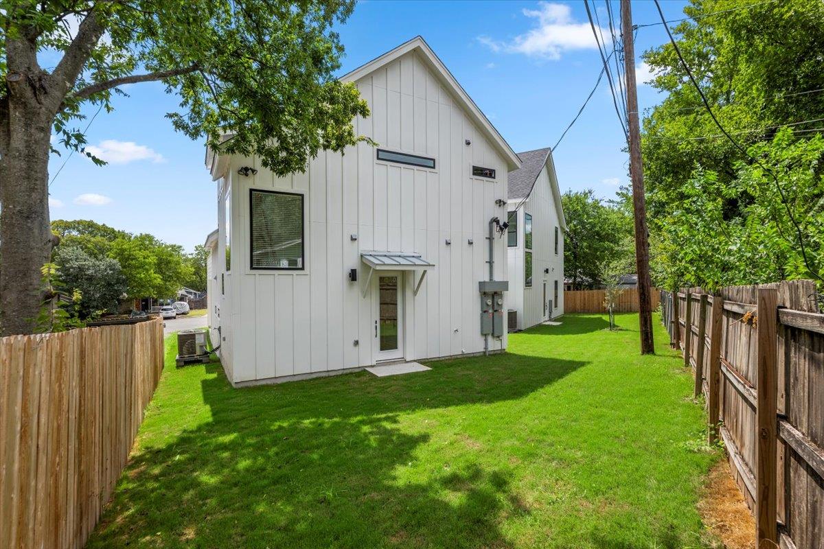 3204 Overcup Oak Dr, Austin, TX 78704