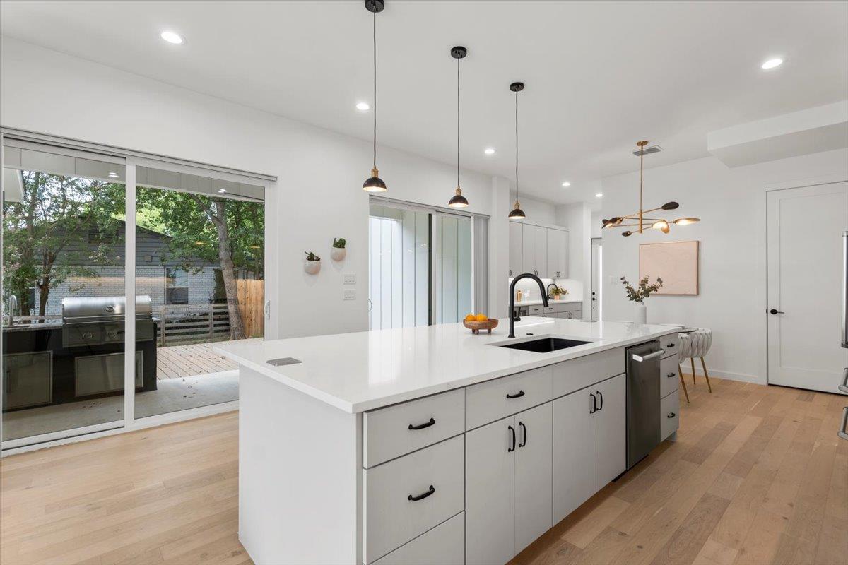 3204 Overcup Oak Dr, Austin, TX 78704