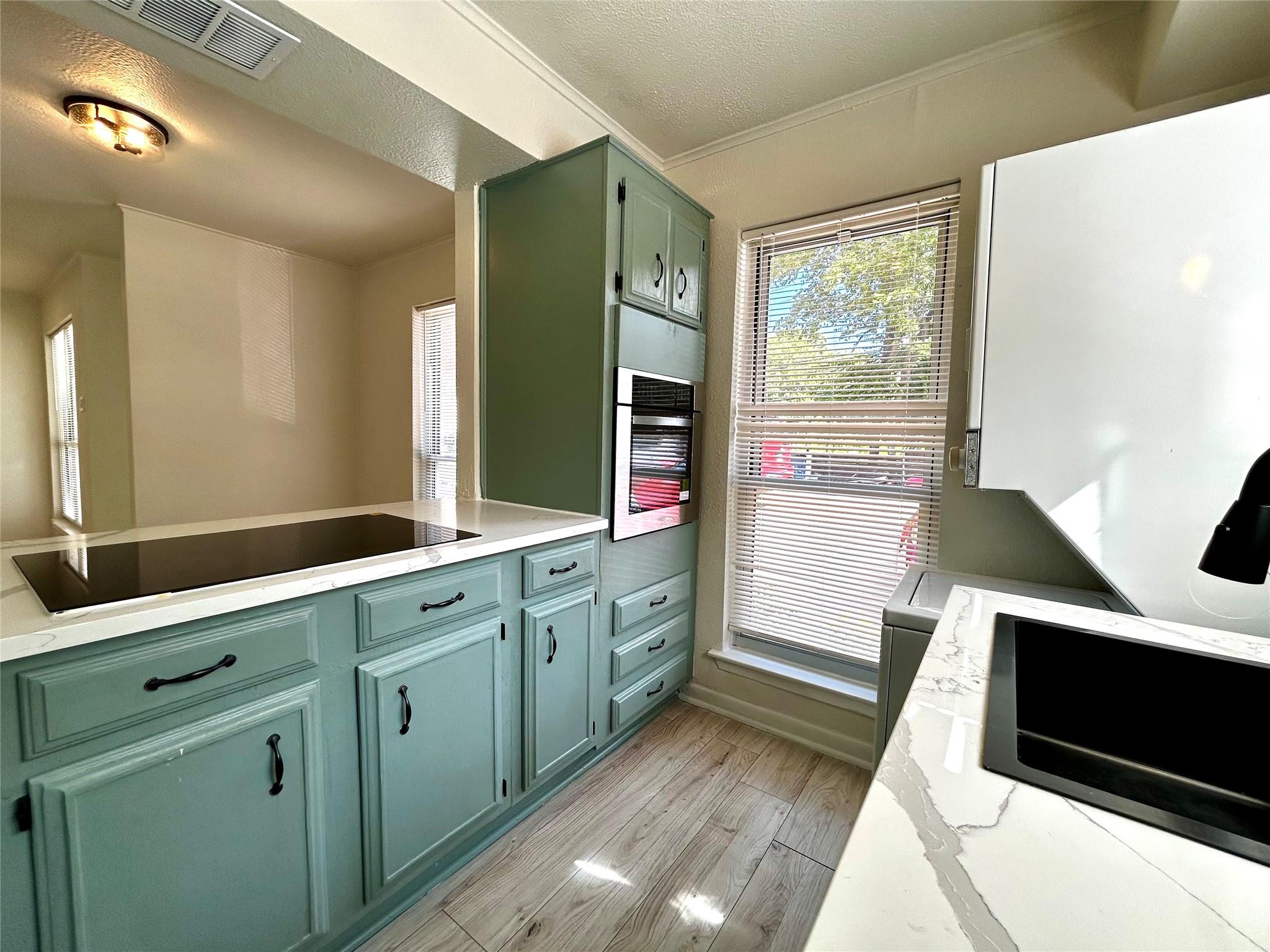 1005 W Martin Luther King Jr Blvd # B, Austin, TX 78701