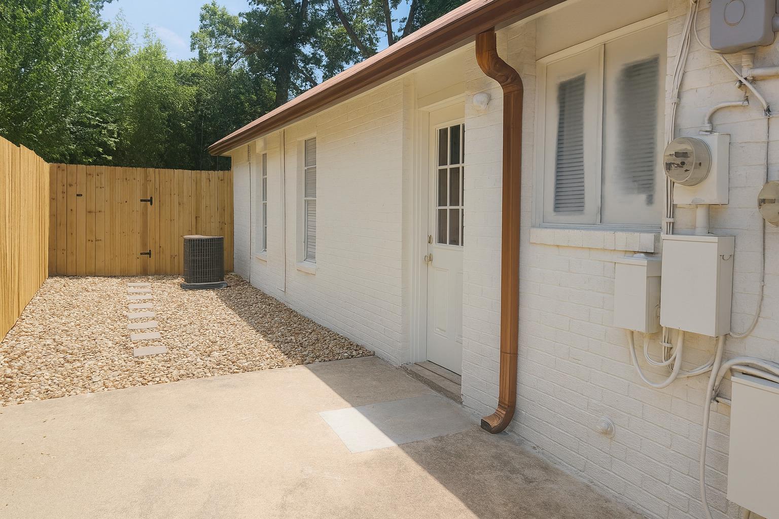 1005 W Martin Luther King Jr Blvd # B, Austin, TX 78701