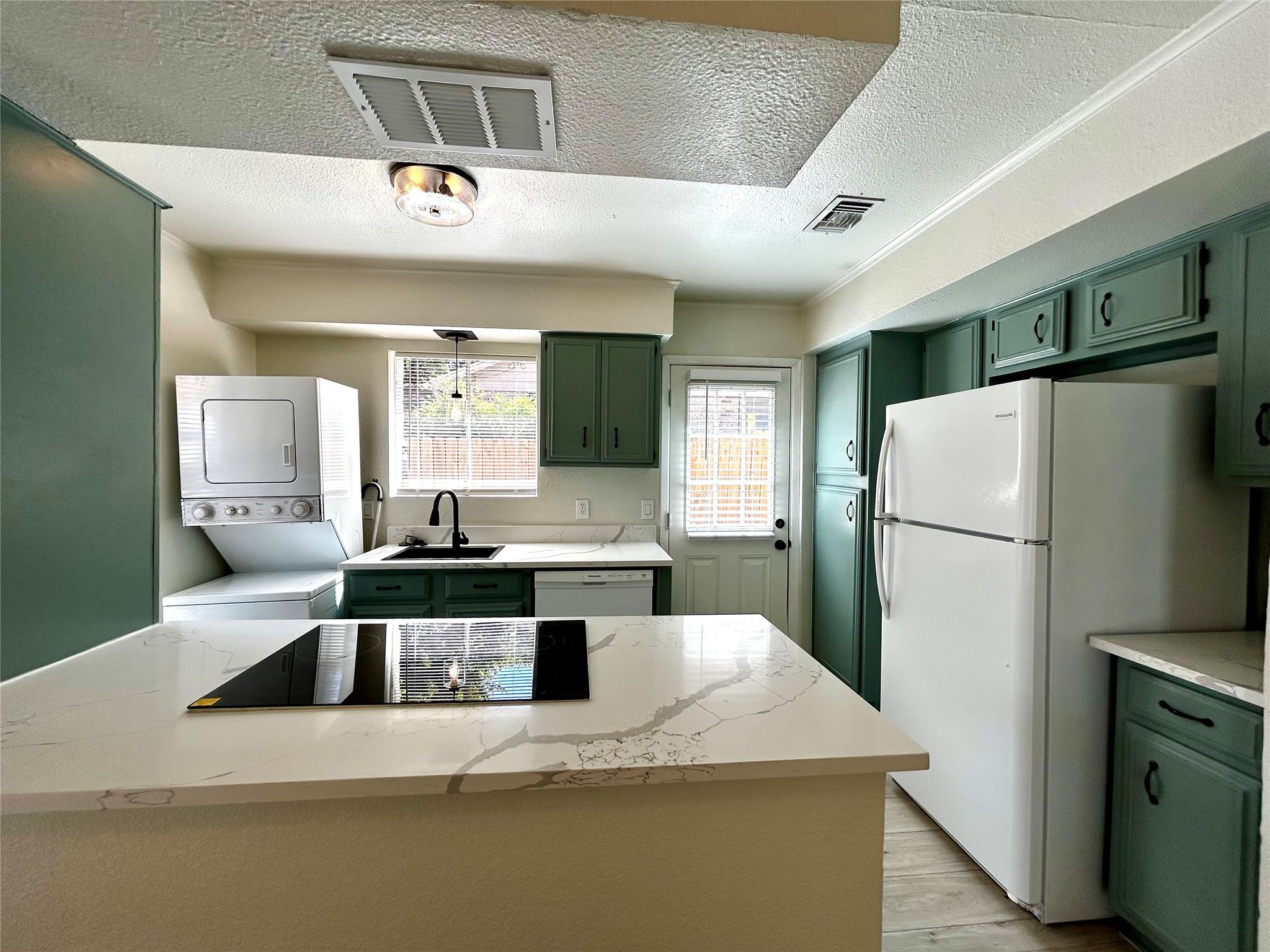 1005 W Martin Luther King Jr Blvd # B, Austin, TX 78701