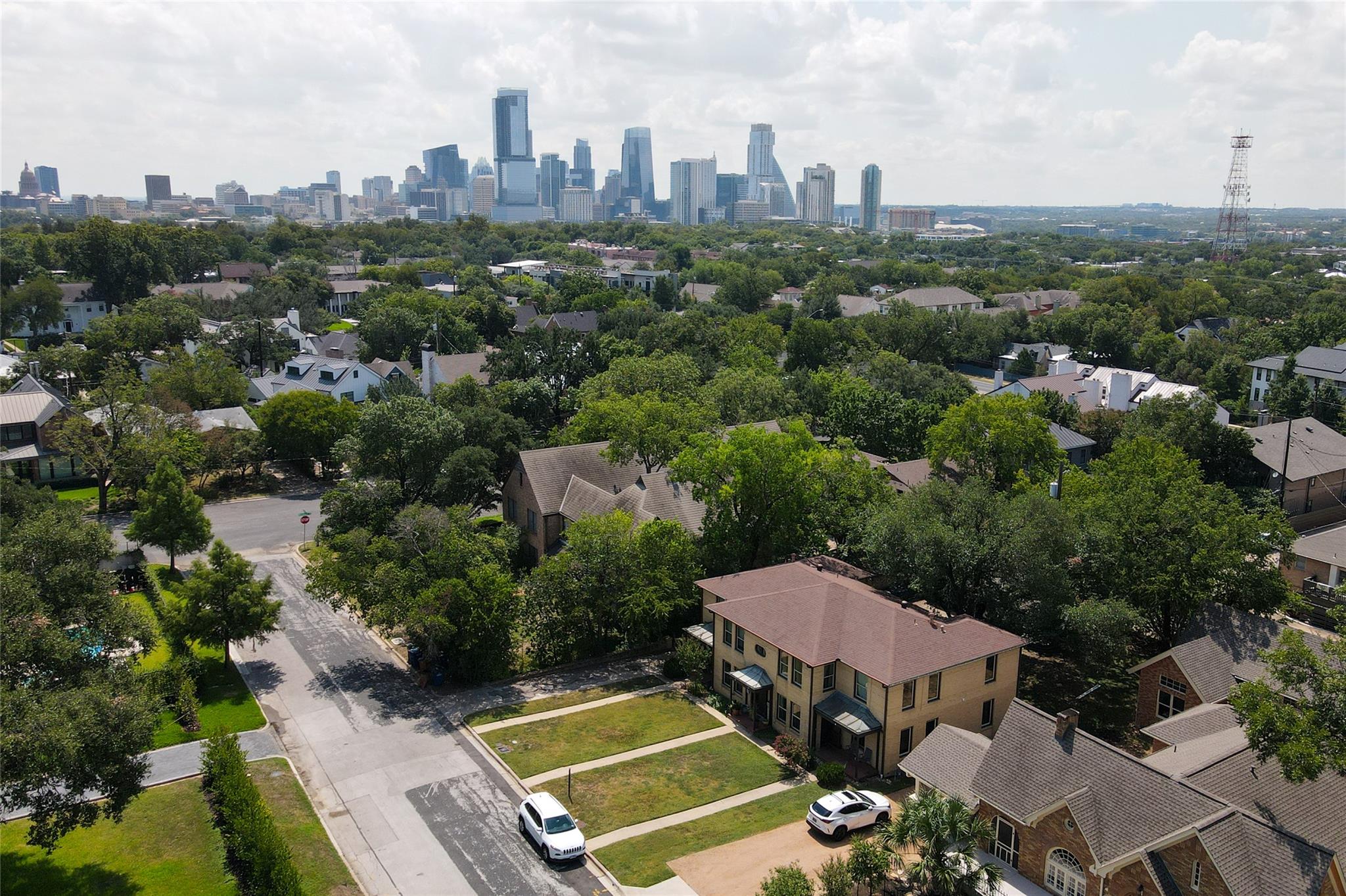 1703 Summit Vw, Austin, TX 78703