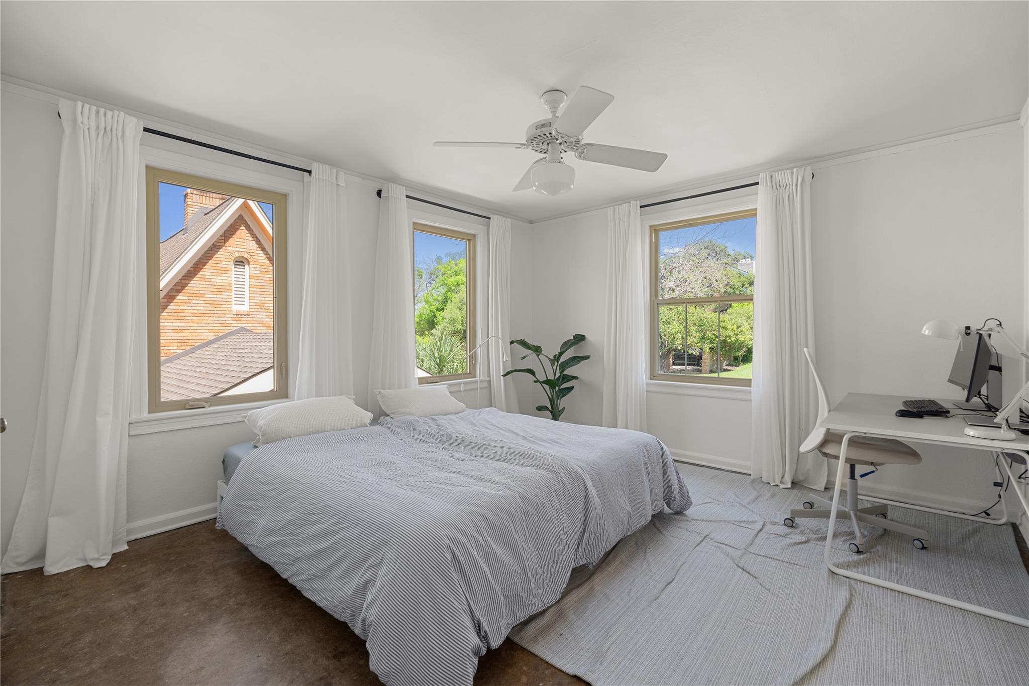 1703 Summit Vw, Austin, TX 78703