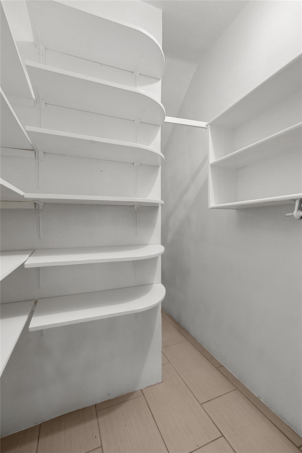 1703 Summit Vw, Austin, TX 78703