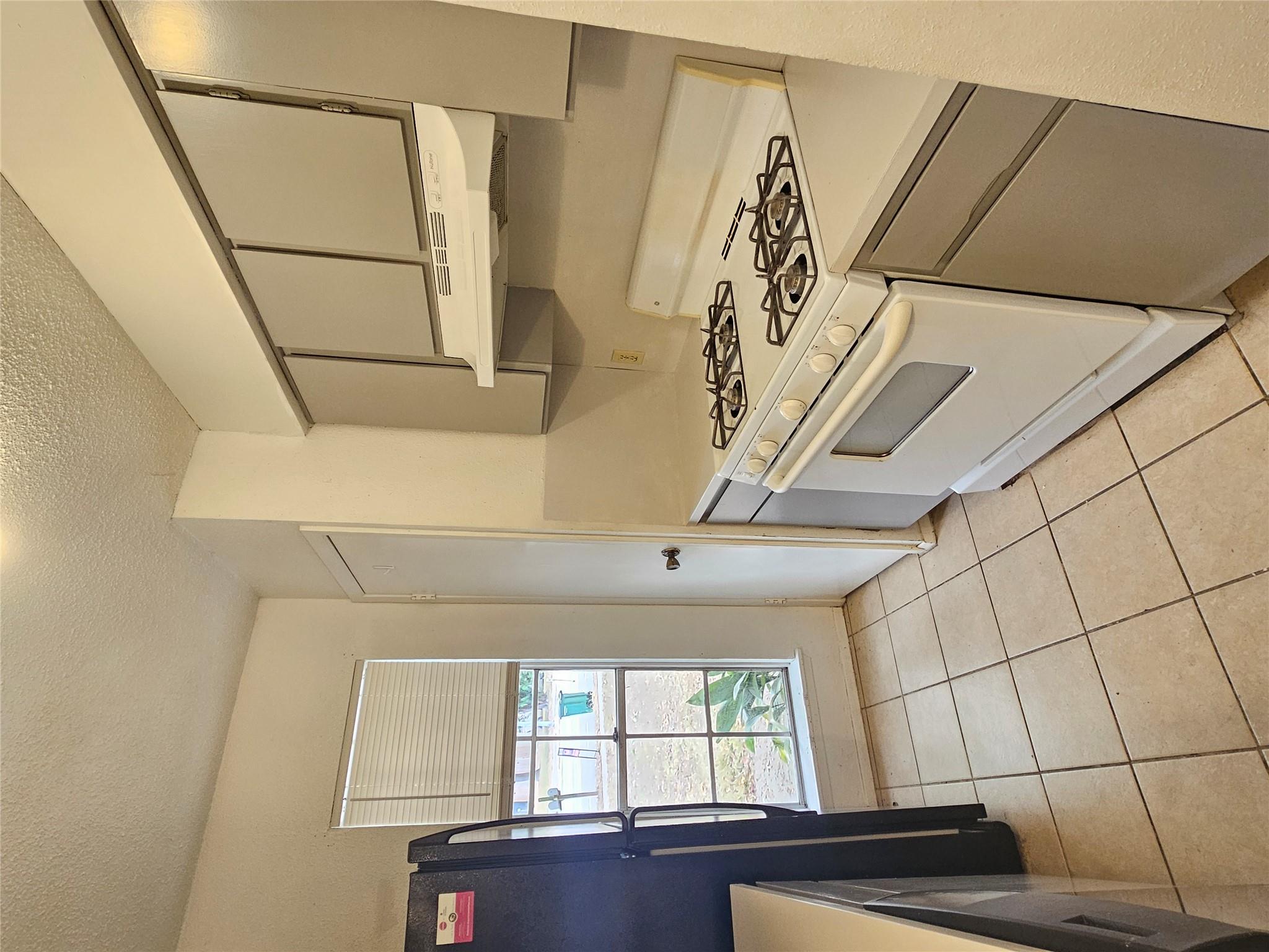 6000 Emerald Forest Dr # A, Austin, TX 78745