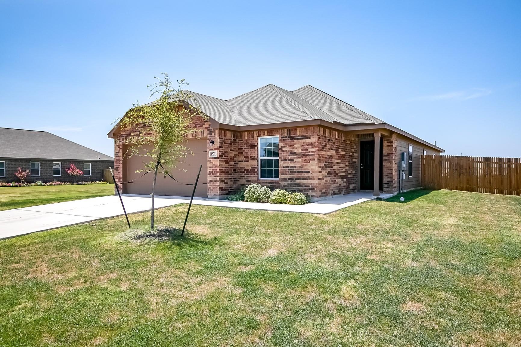 18713 Quiet Range Dr, Elgin, TX 78621