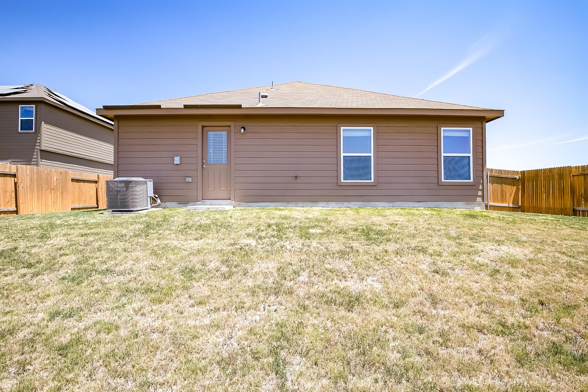 18713 Quiet Range Dr, Elgin, TX 78621