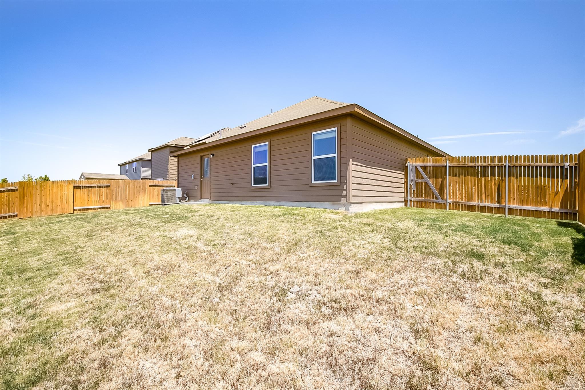 18713 Quiet Range Dr, Elgin, TX 78621